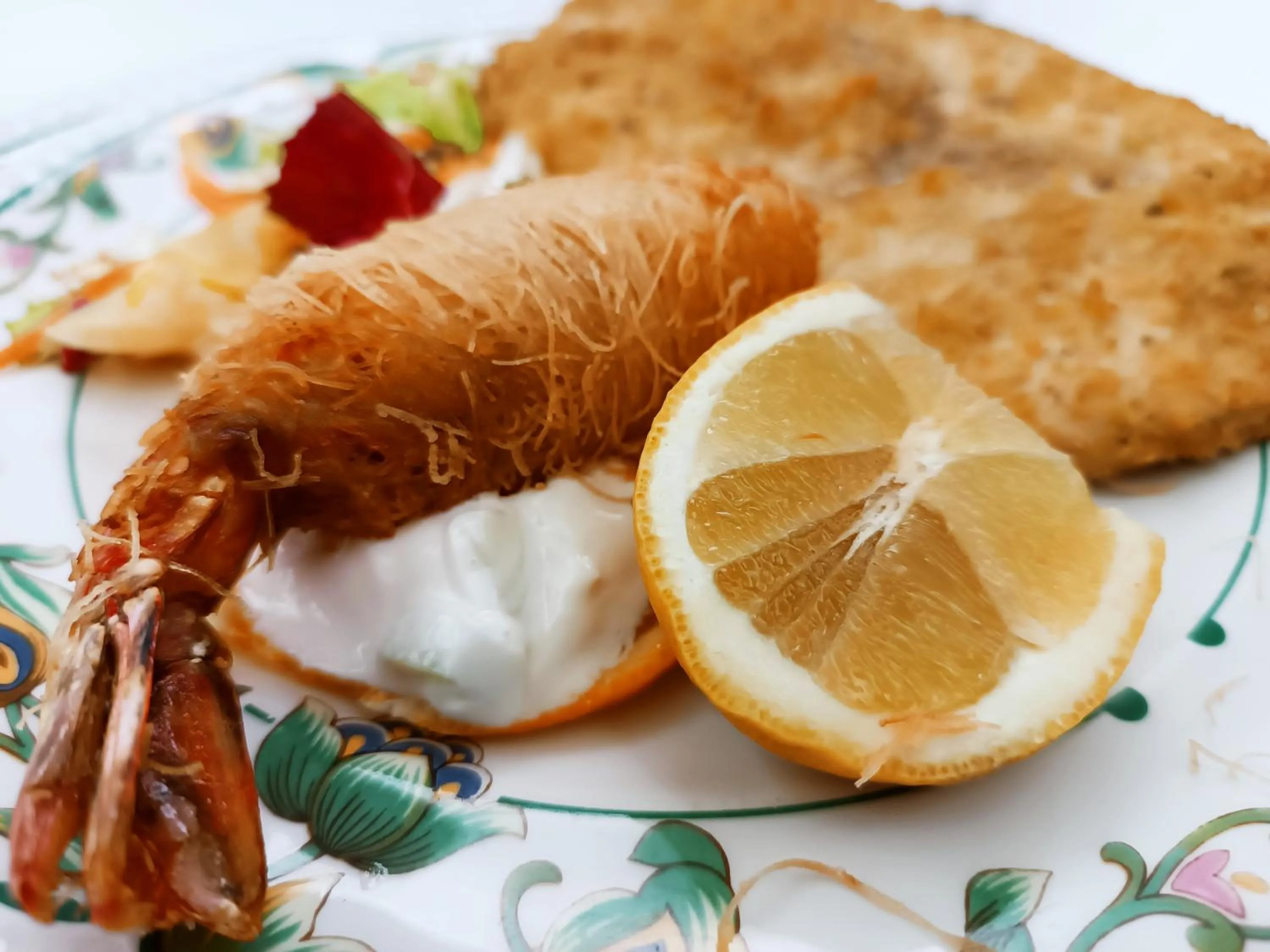 Restaurant/places to eat in Gardenia Hotel