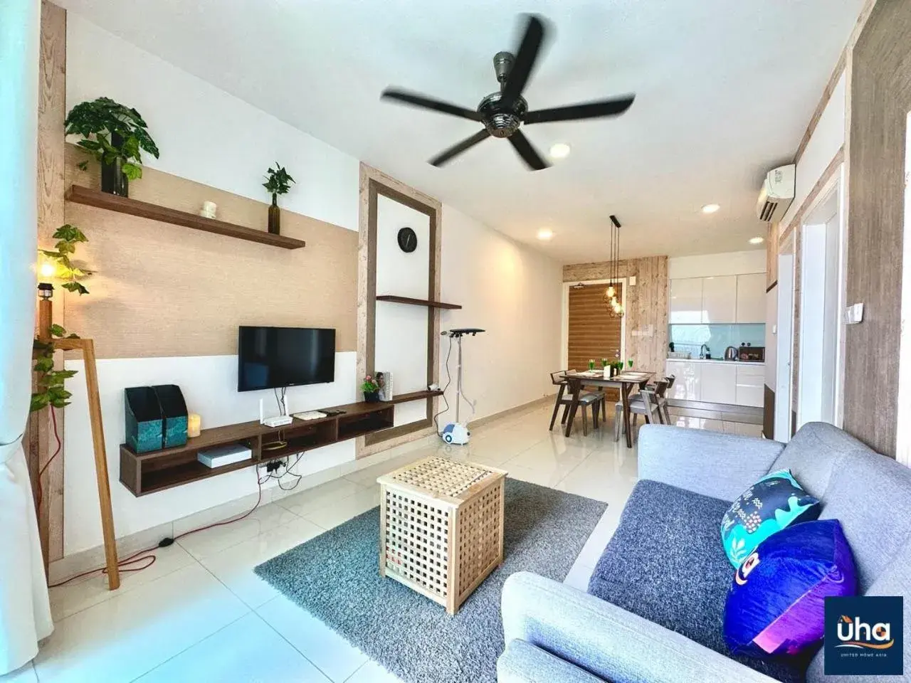 Communal lounge/ TV room, Bed in Teega Suites @ UHA Communal lounge/ TV room, Bed in Teega Suites @ UHA