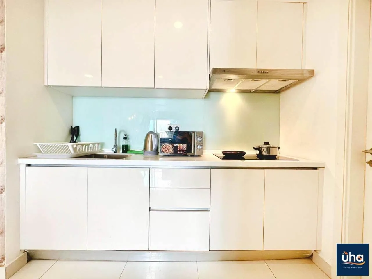 Kitchen or kitchenette in Teega Suites @ UHA