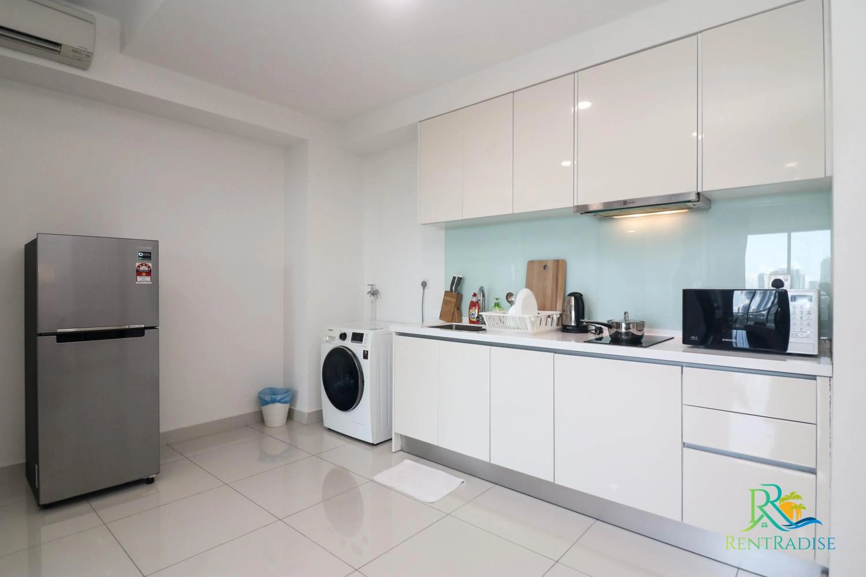 Kitchen or kitchenette in Teega Suites @ UHA