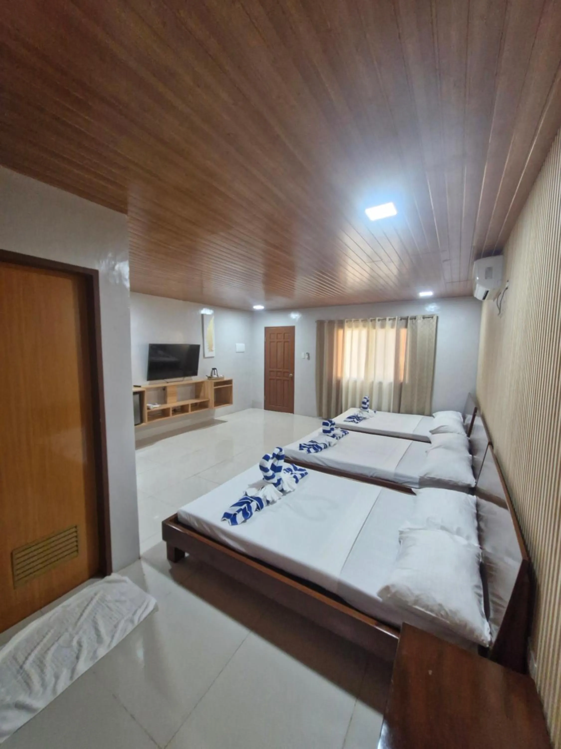 Bed in Panglao Kalikasan Resort