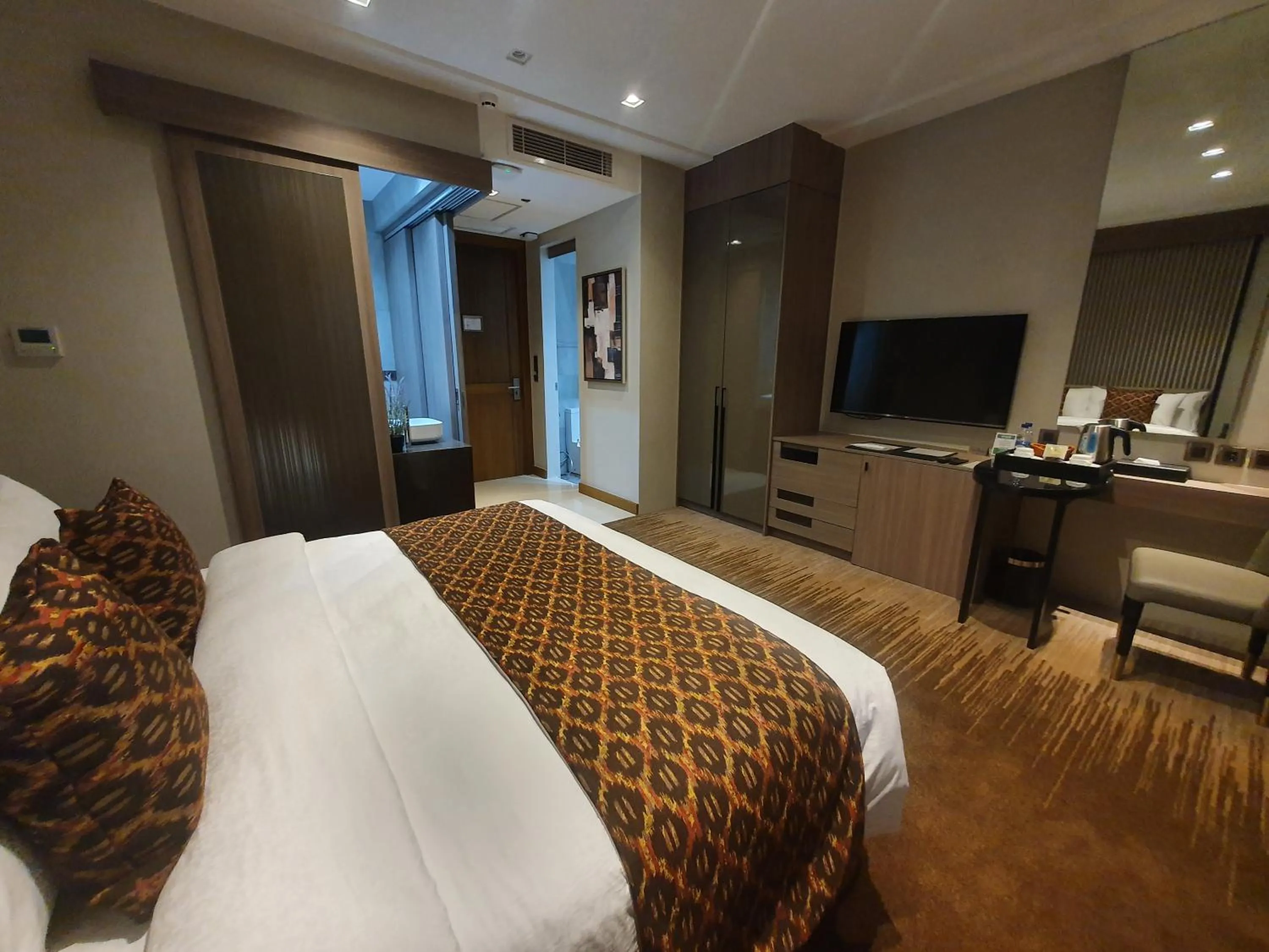 TV and multimedia, Bed in The Hotel Andrea