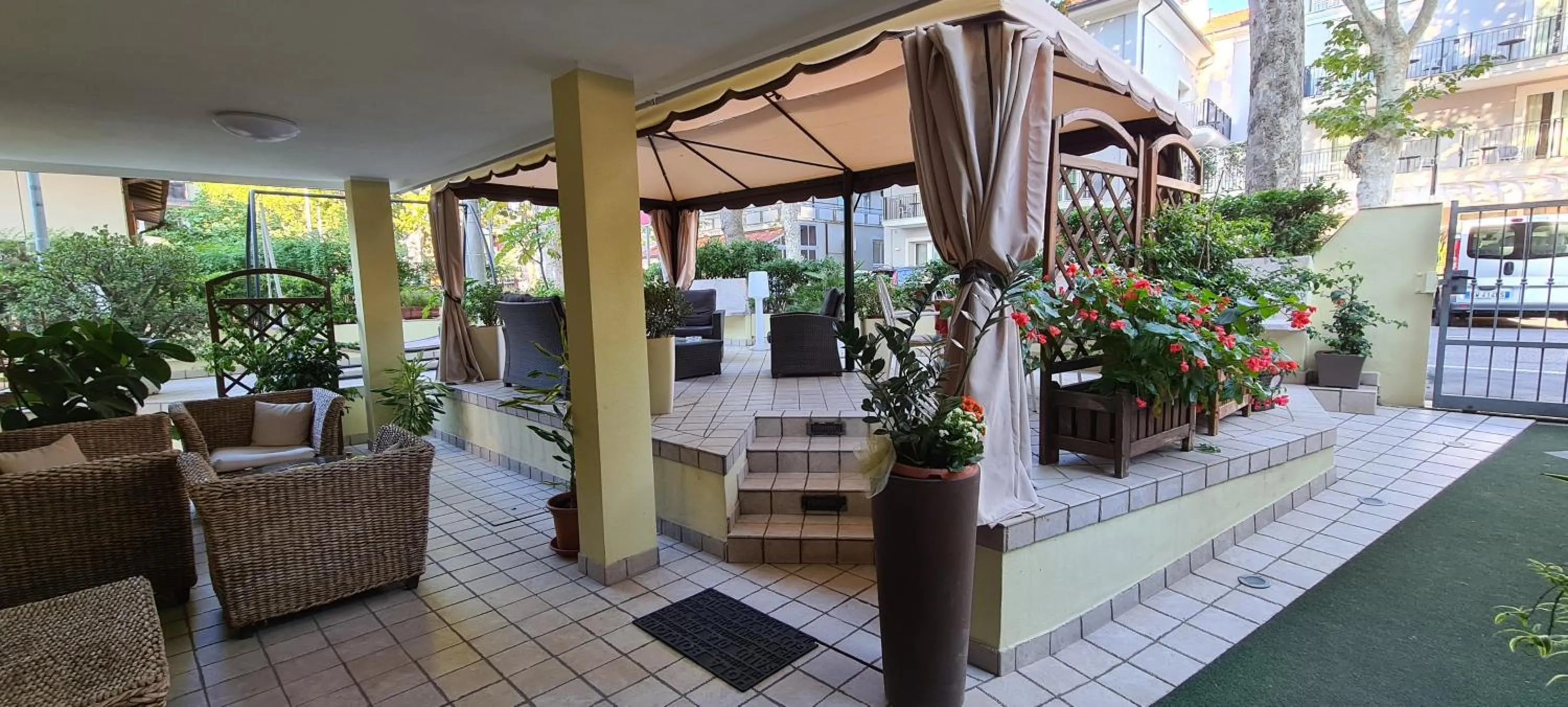 Patio in Hotel Beppe
