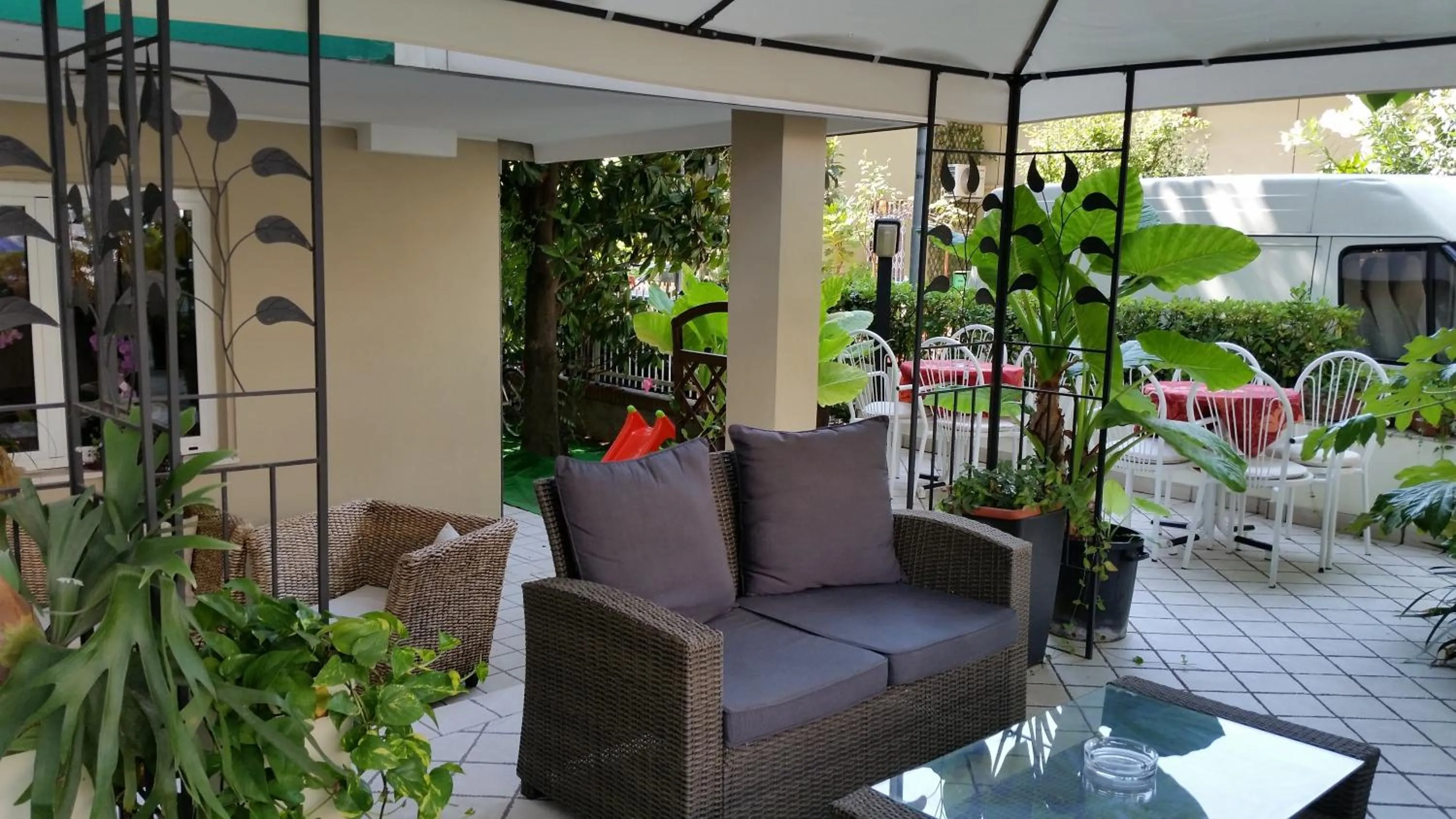 Patio in Hotel Beppe