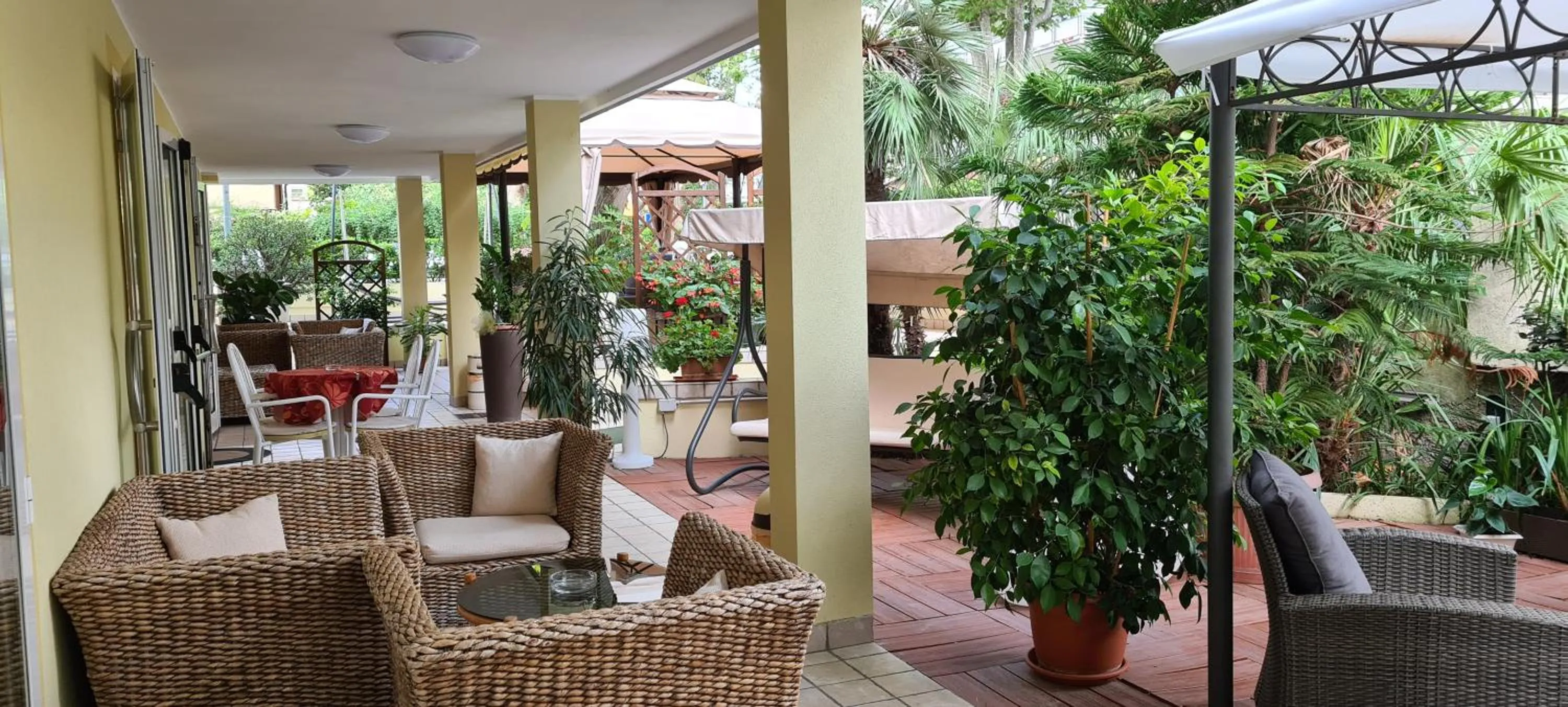 Patio in Hotel Beppe