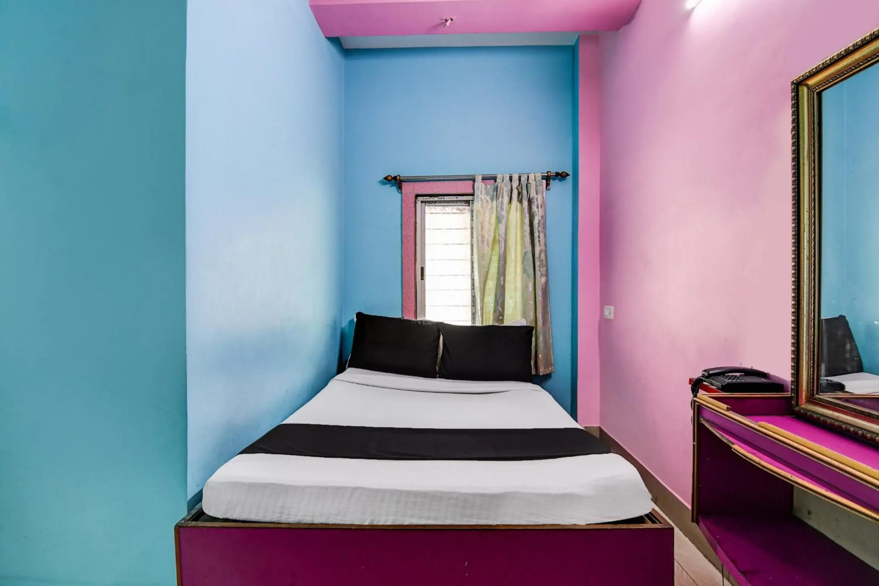Bedroom, Bed in Super Collection O Raj Guest House Near Kolkata Airport Bedroom, Bed in Super Collection O Raj Guest House Near Kolkata Airport