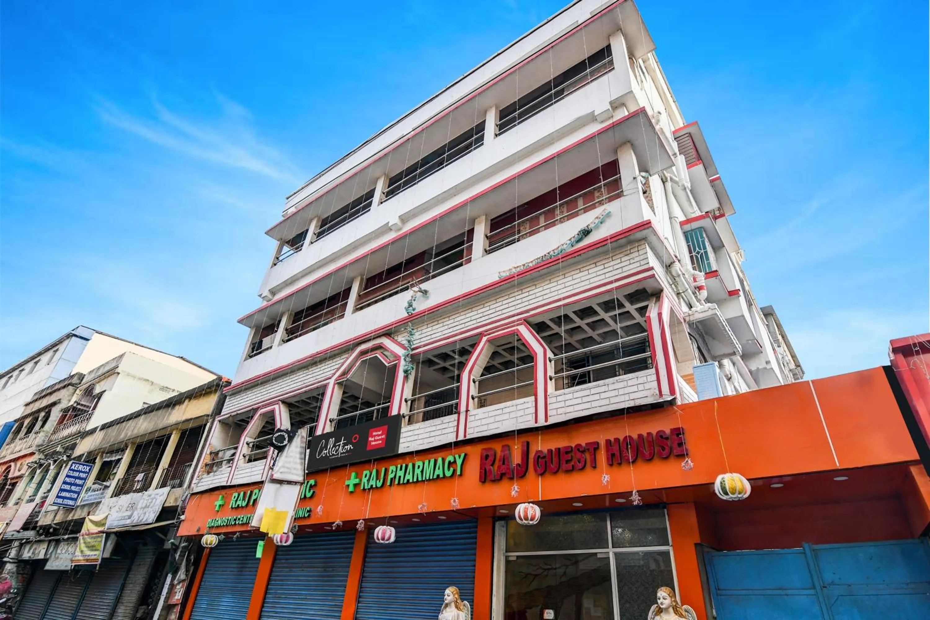 Facade/entrance in Super Collection O Raj Guest House Near Kolkata Airport