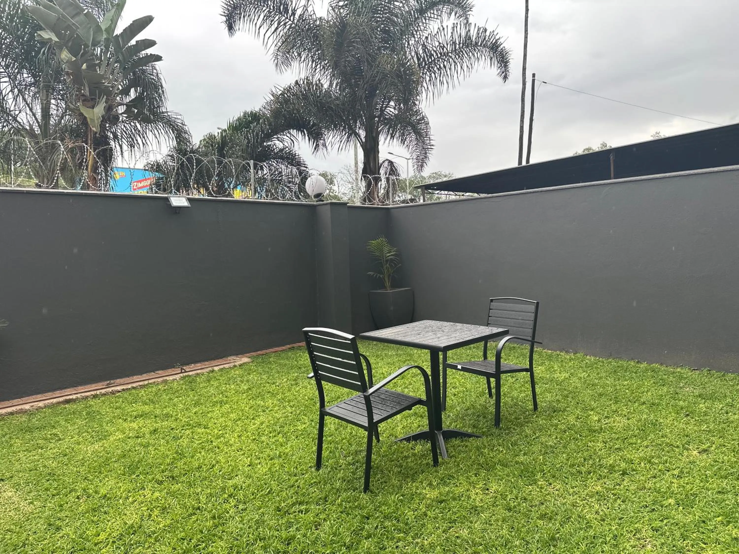 Day in N1 Hotel Rotten Row Harare