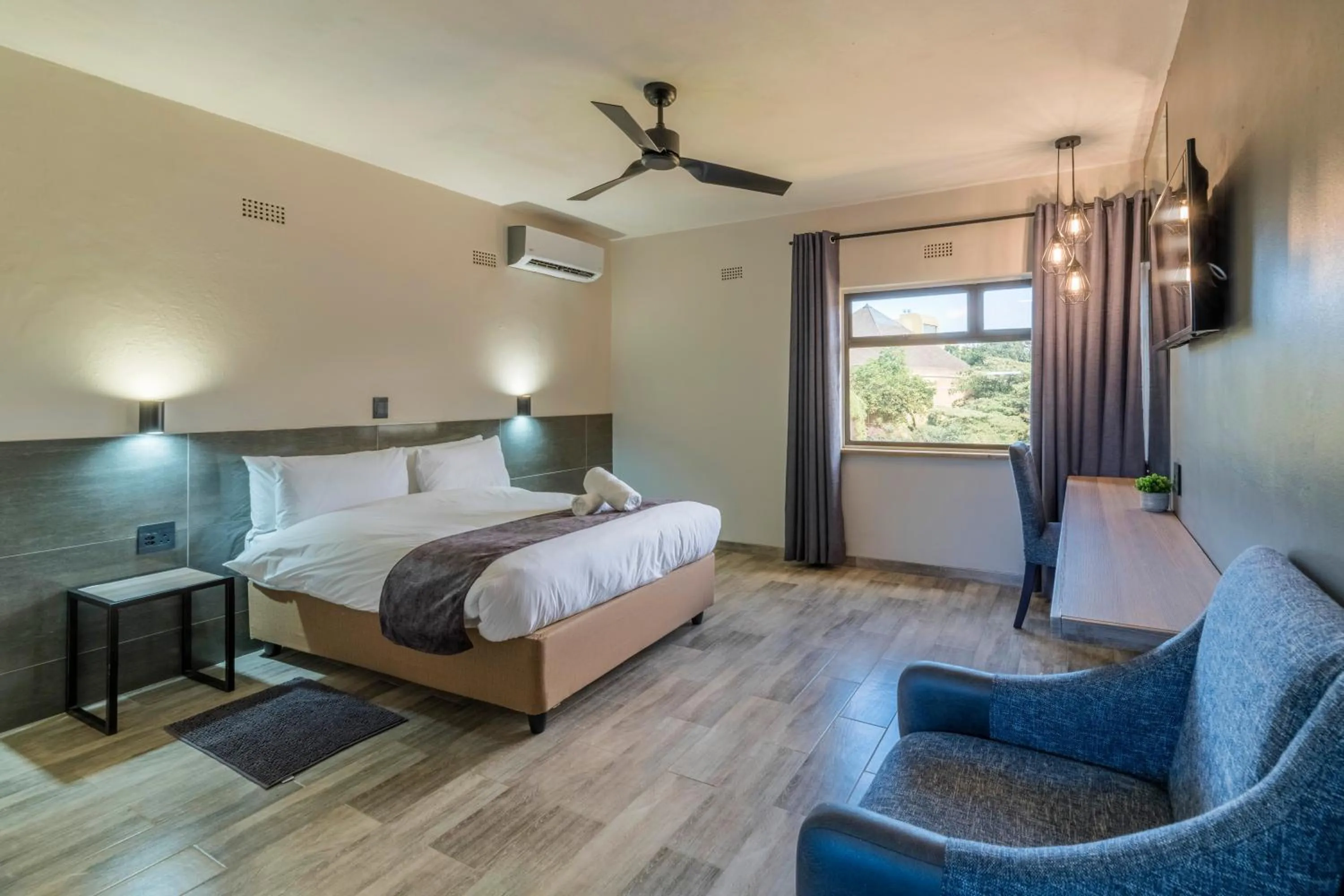 Bed in N1 Hotel Rotten Row Harare