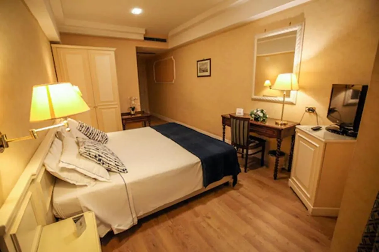 Bedroom, Bed in Hotel I Gigli