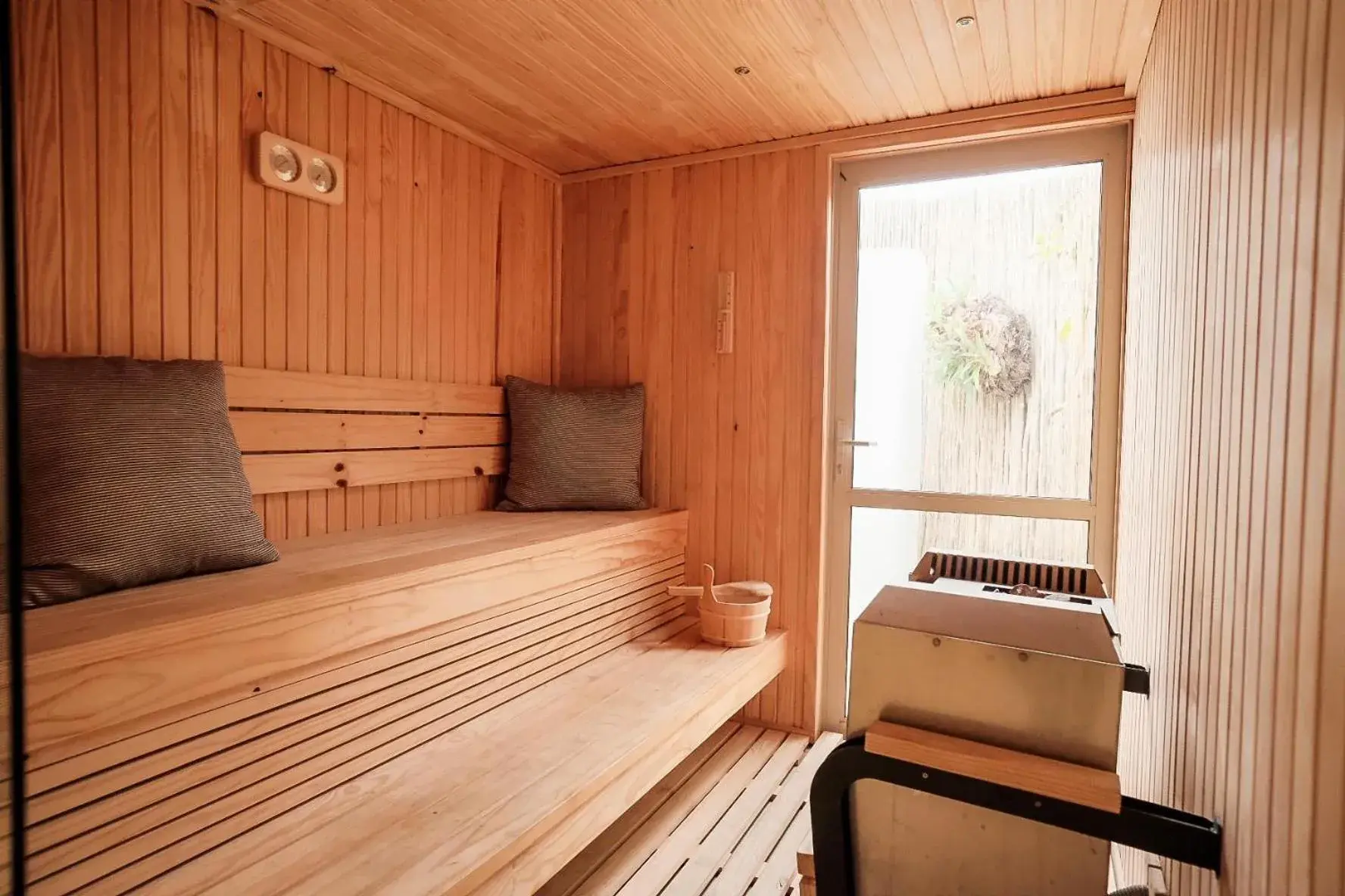 Sauna, Bed in Sala Beach House Sauna, Bed in Sala Beach House