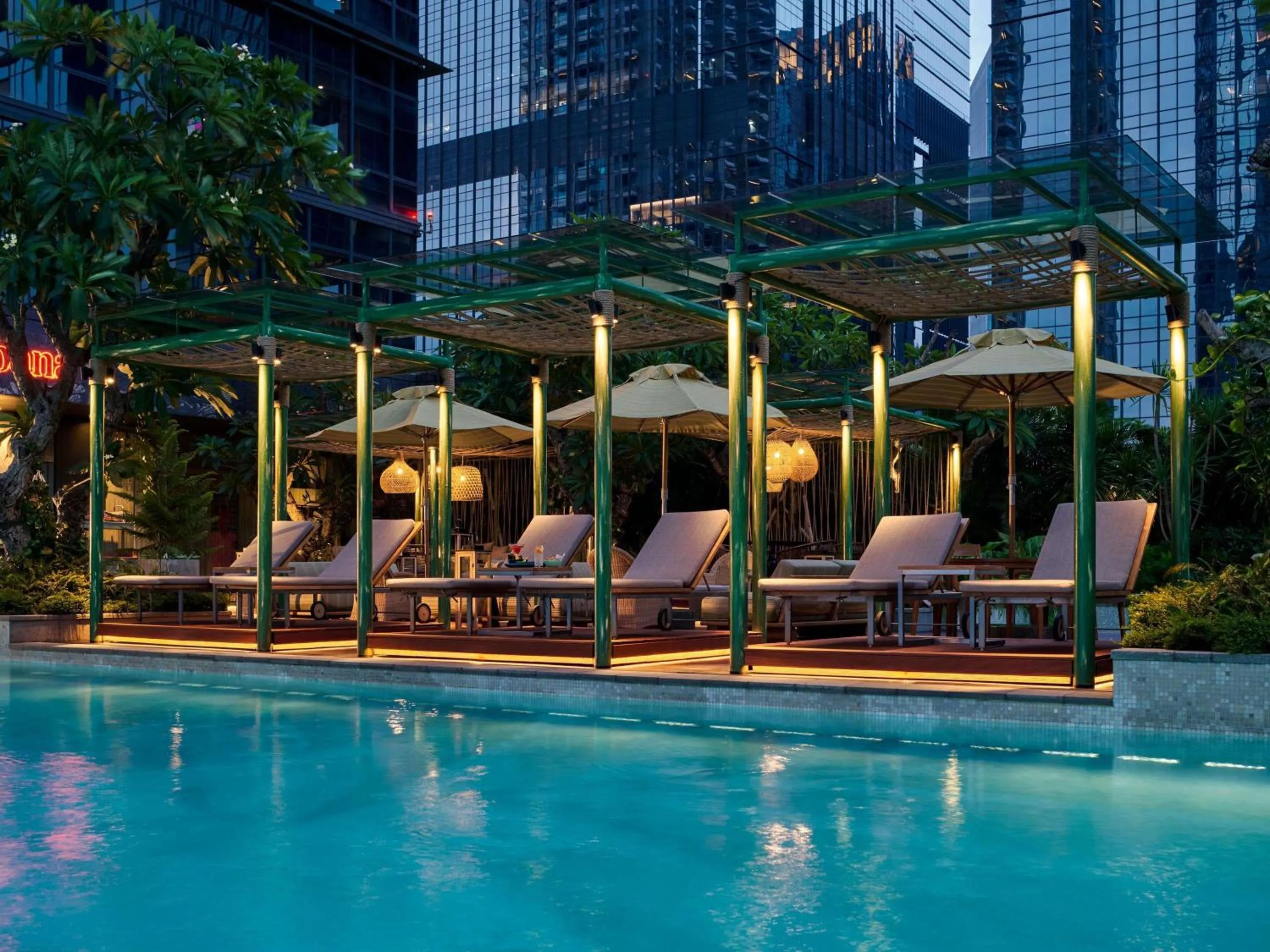 Lounge or bar in 25hours Hotel Jakarta The Oddbird