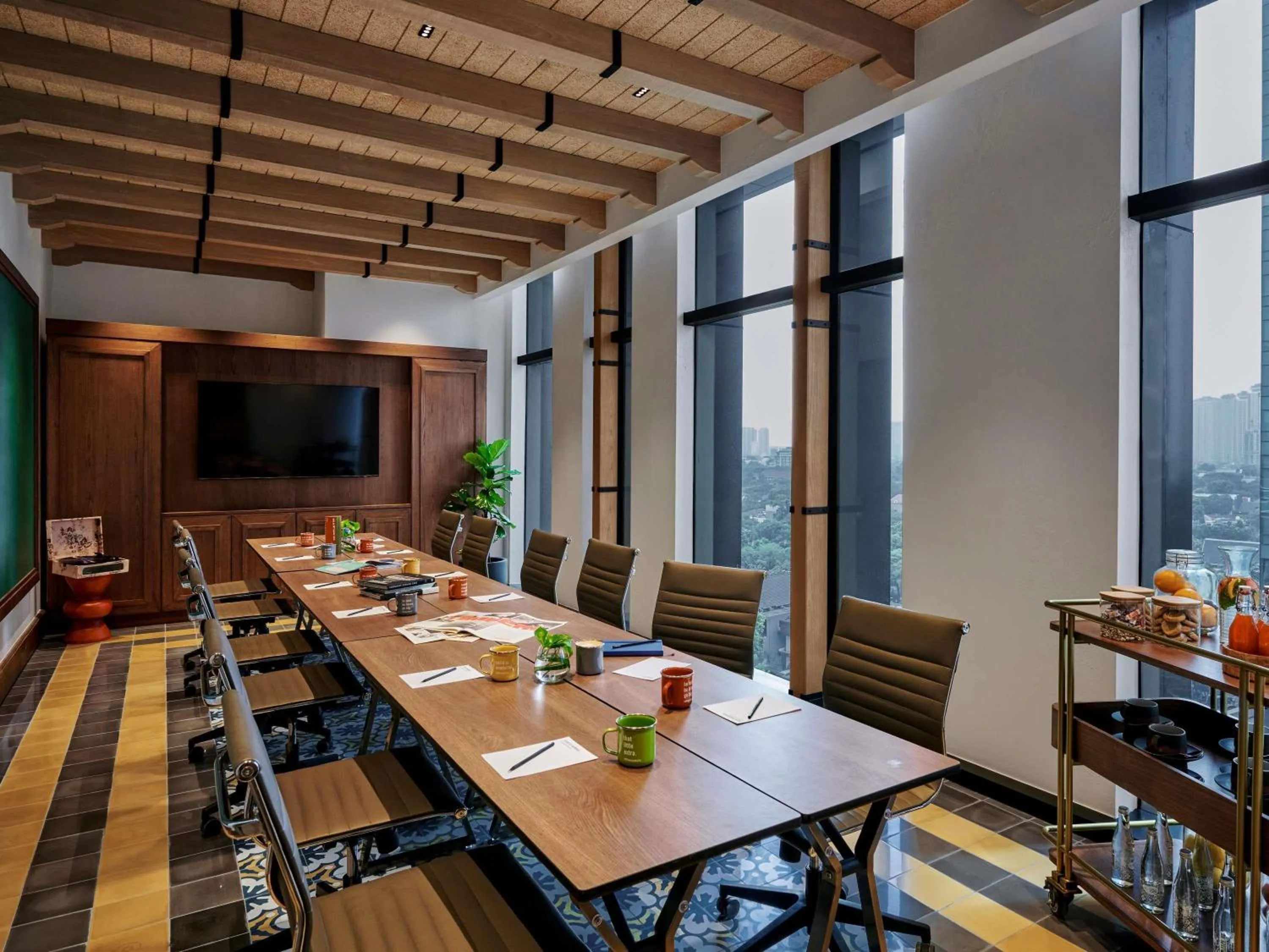 Meeting/conference room in 25hours Hotel Jakarta The Oddbird