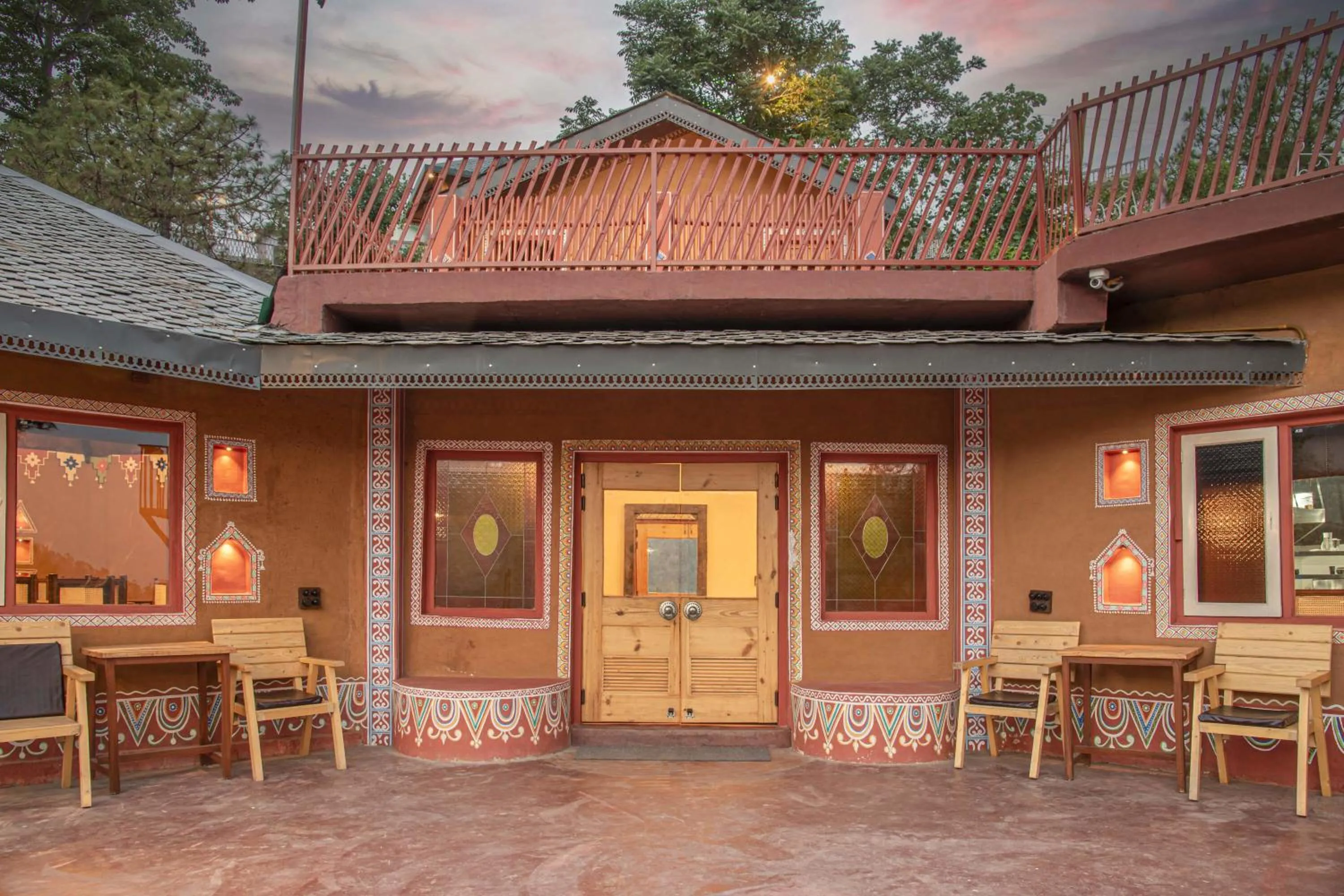 Restaurant/places to eat in A Kasauli Ggaon by Echor