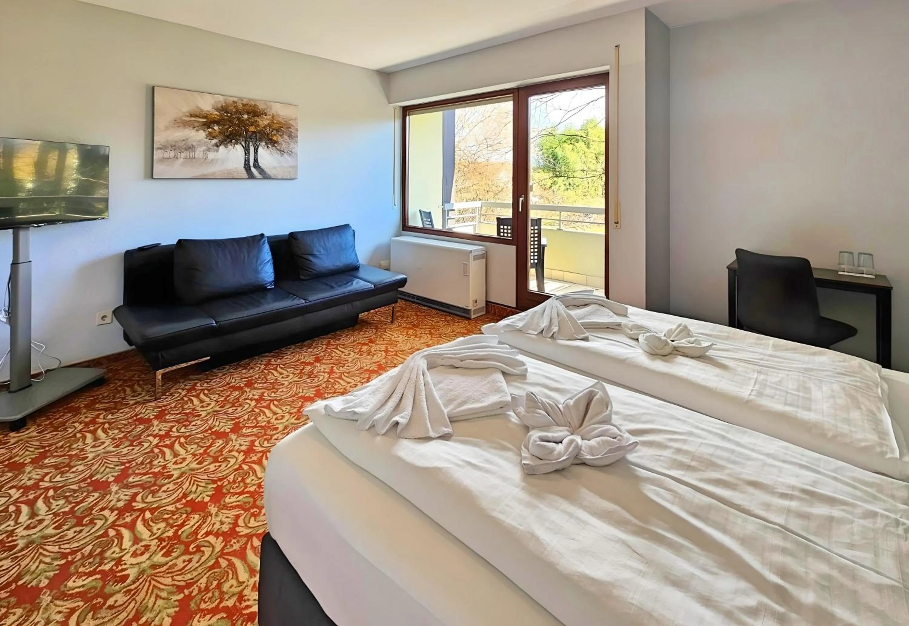 Photo of the whole room, Bed in Hotel Schachener Hof