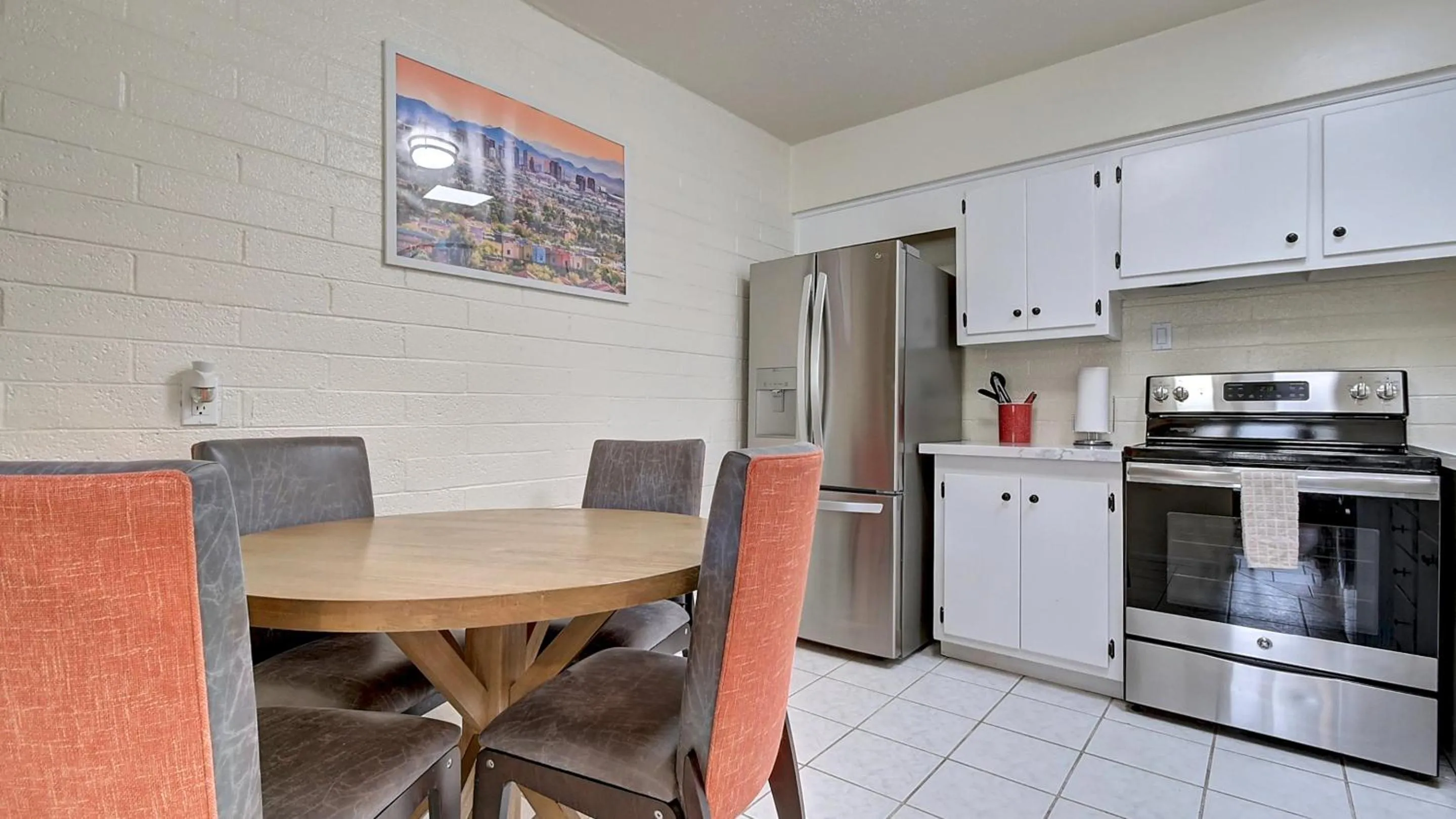 Other in Stylish Arcadia 2-Bdrm with Comfort and Charm