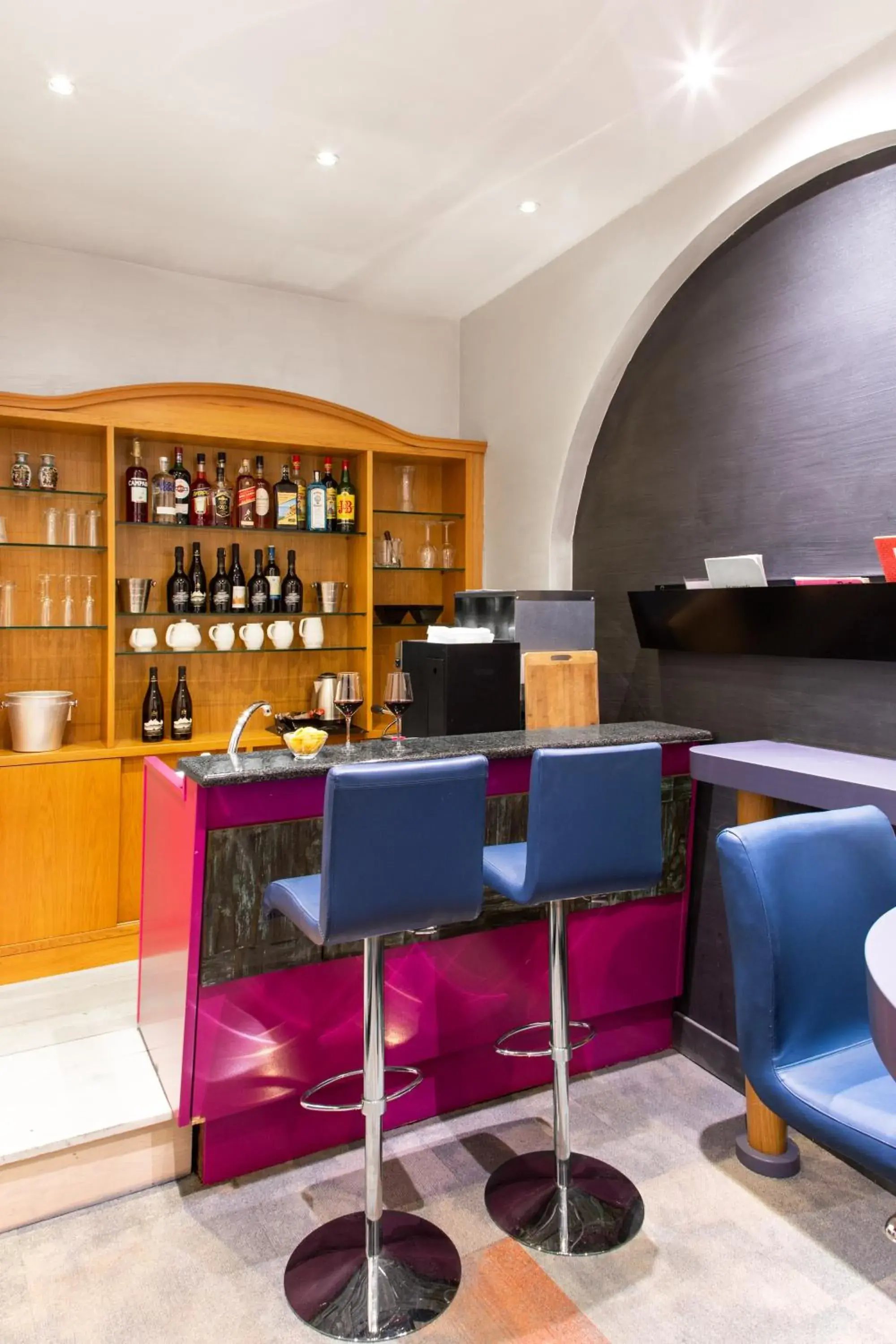 Lounge or bar in Hotel Piazza Di Spagna Lounge or bar in Hotel Piazza Di Spagna