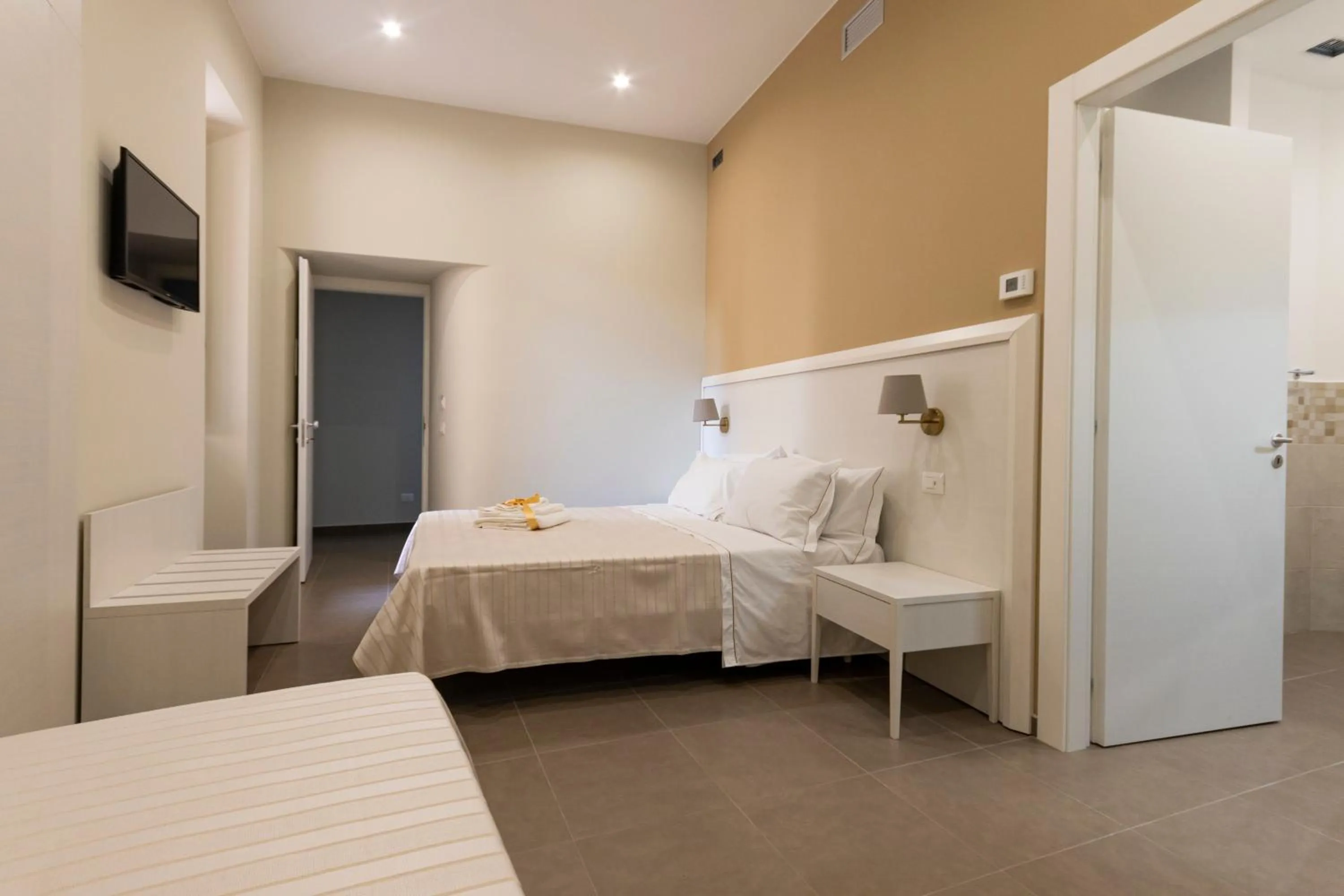 Photo of the whole room, Bed in Al Duomo B&B