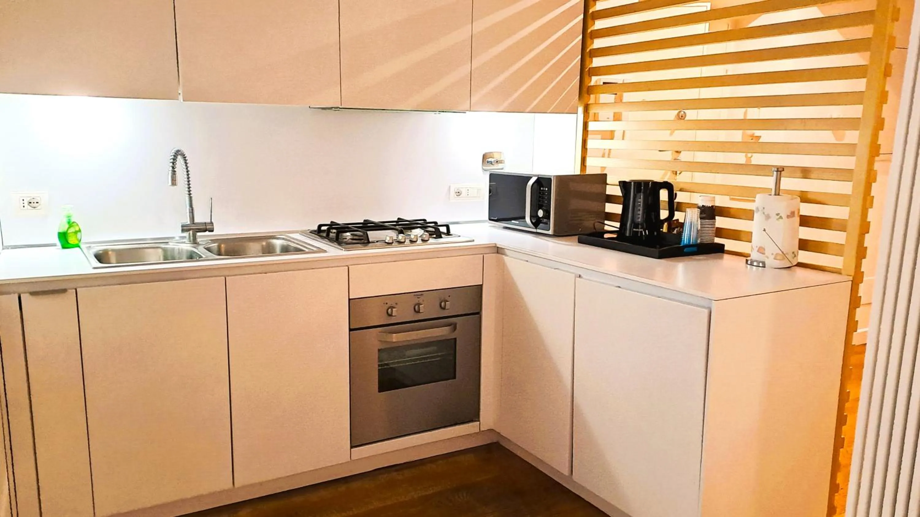 Kitchen or kitchenette in Trevi Beau Boutique Hotel