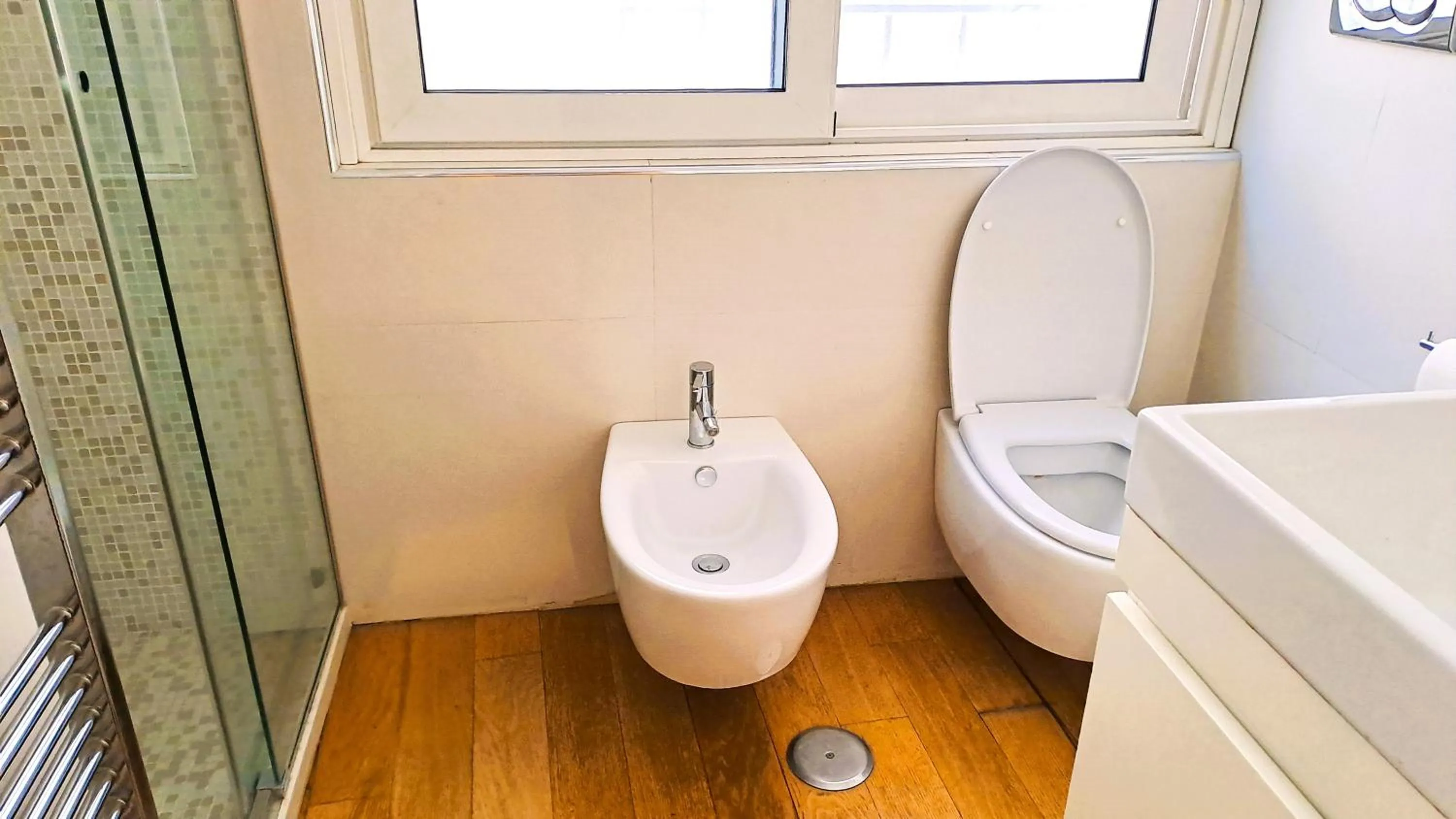 Toilet in Trevi Beau Boutique Hotel