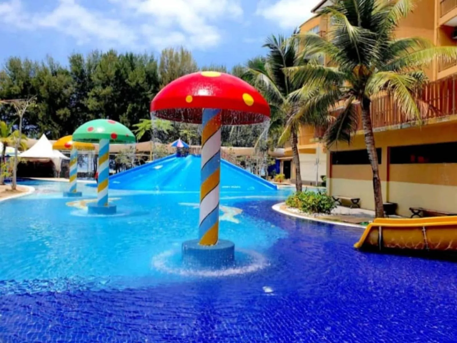 5pax Gold Coast Morib Resort - Banting Sepang KLIA Tanjung Sepat