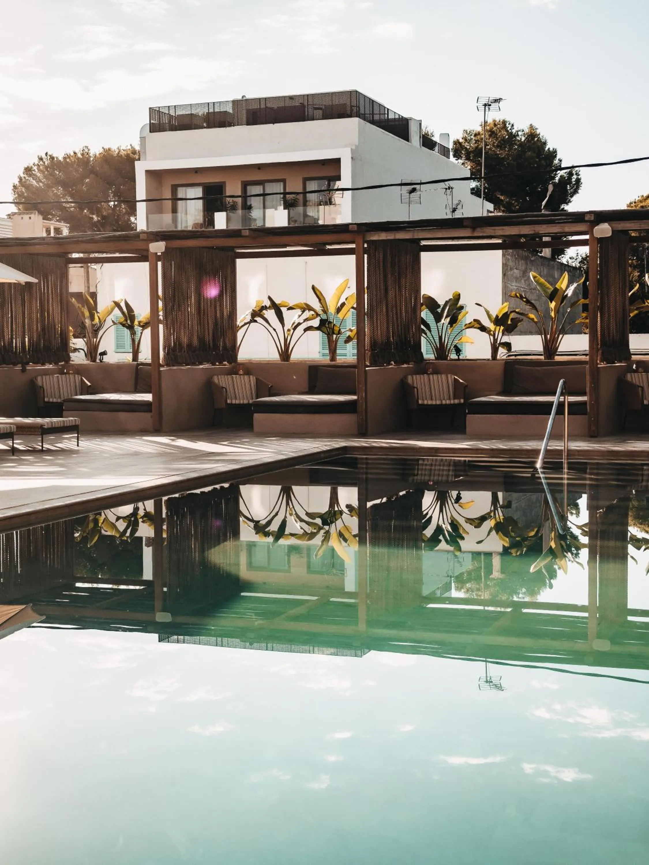Swimming pool in Barefoot Hotel Mallorca
