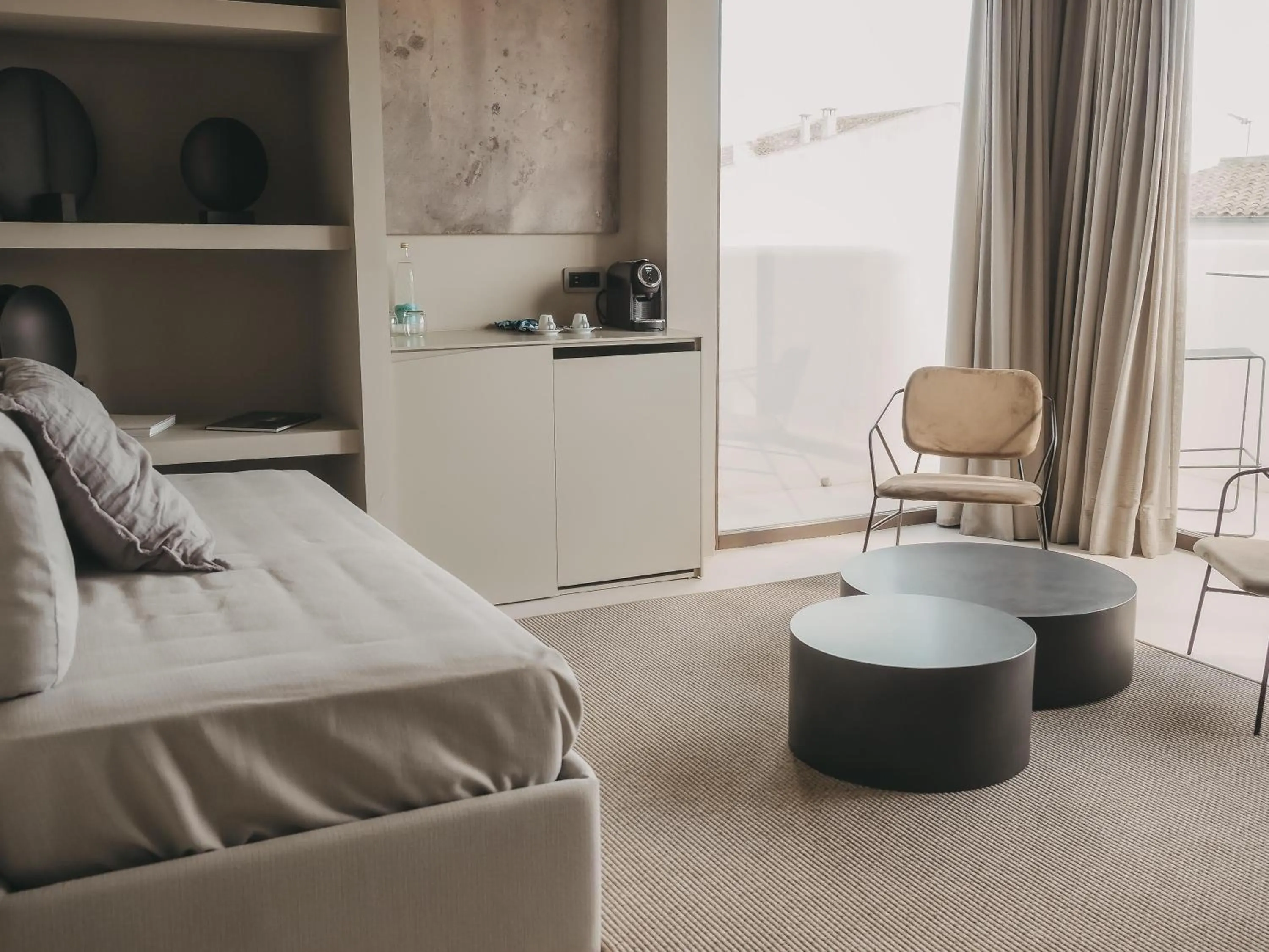 Bathroom, Bed in Barefoot Hotel Mallorca