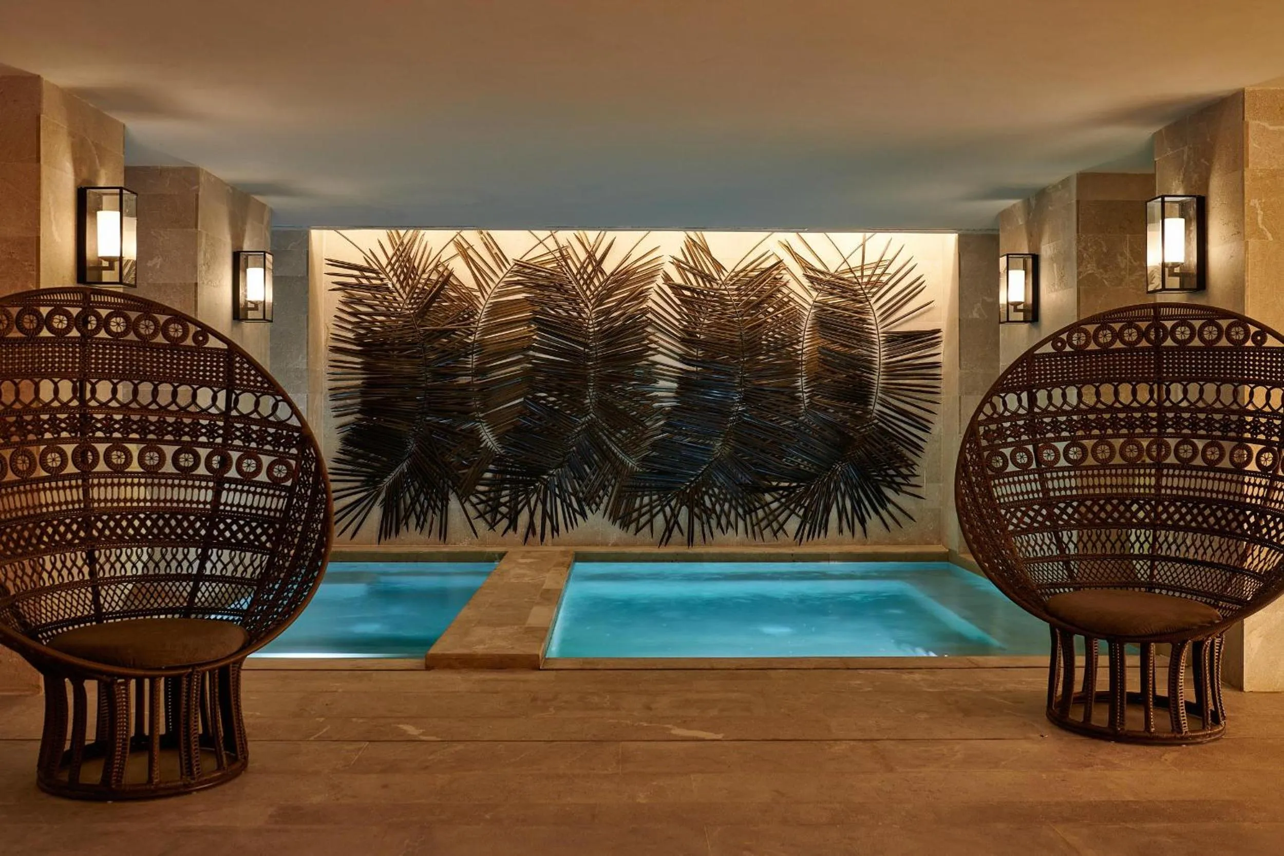 Swimming pool in Barefoot Hotel Mallorca