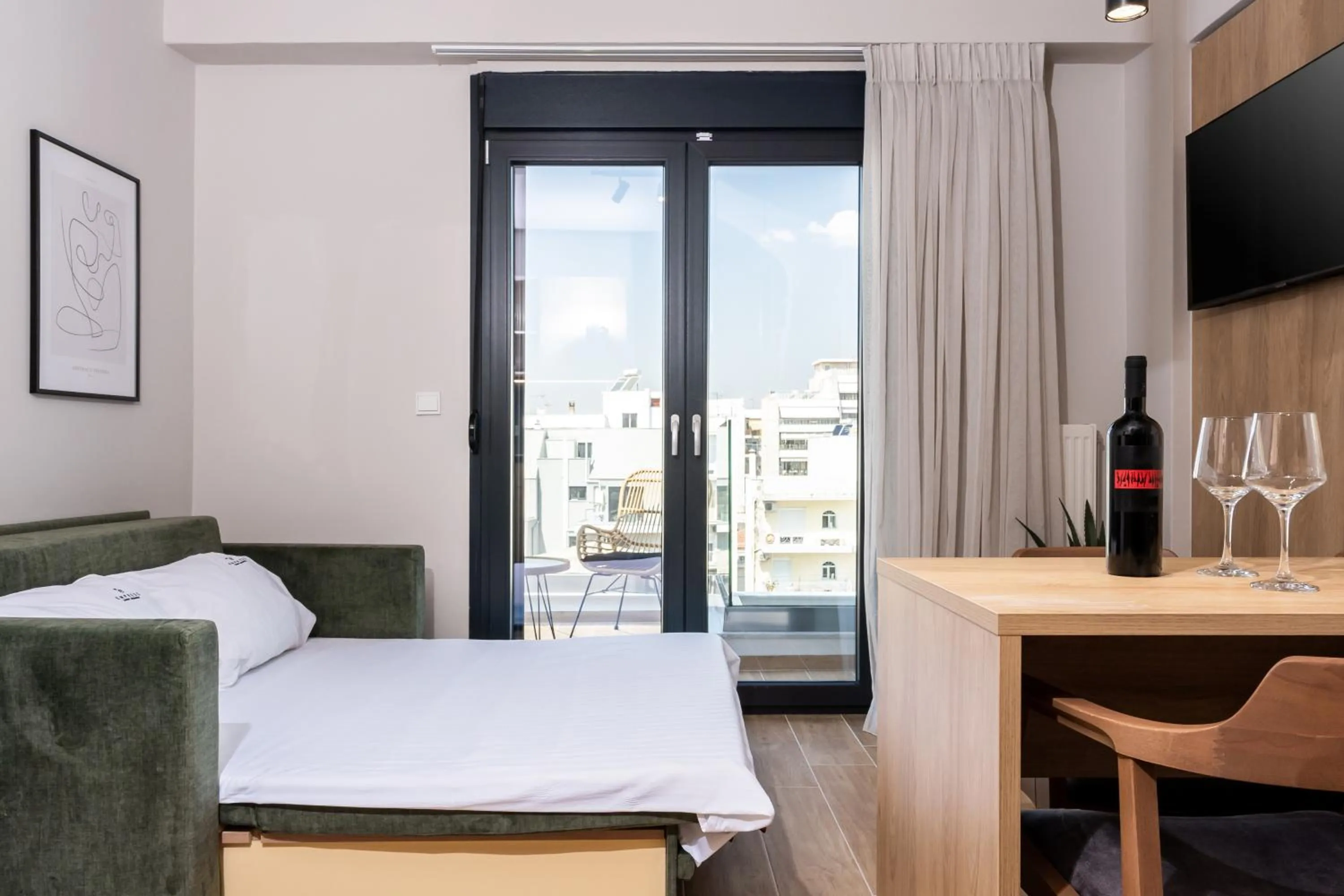 Bedroom, Bed in Empress Luxury Residences