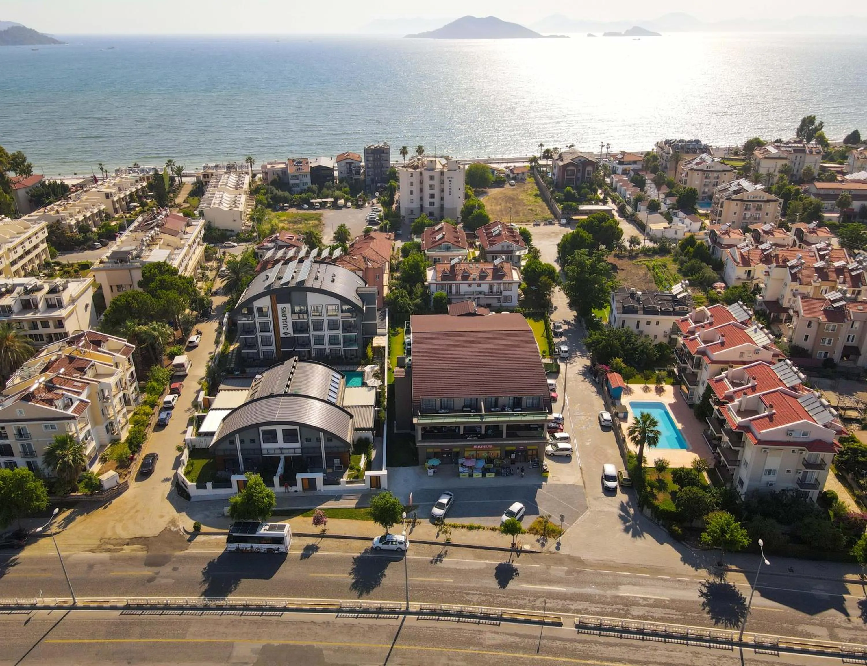 Property building in Juglans Suites