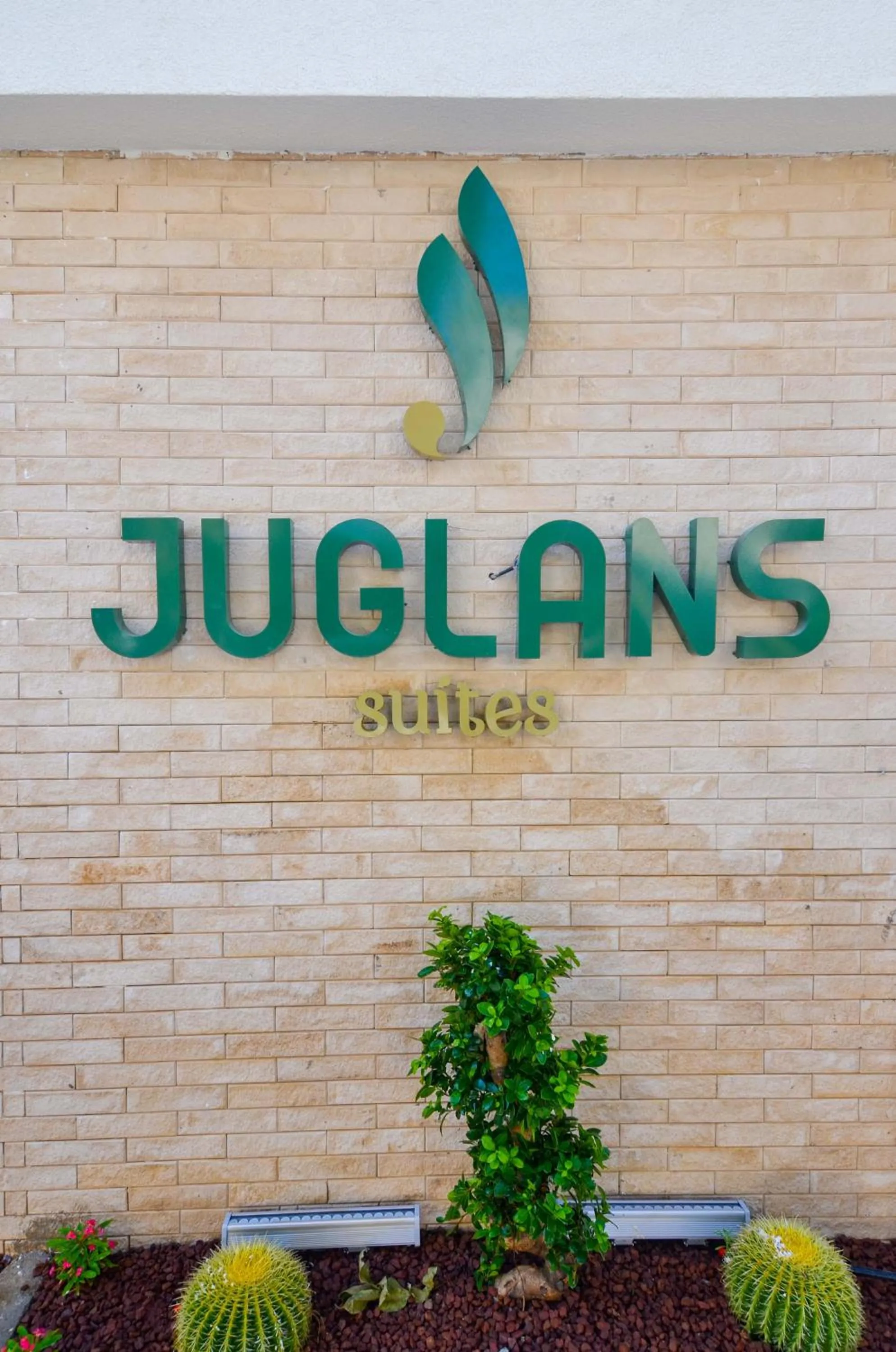 Property building in Juglans Suites