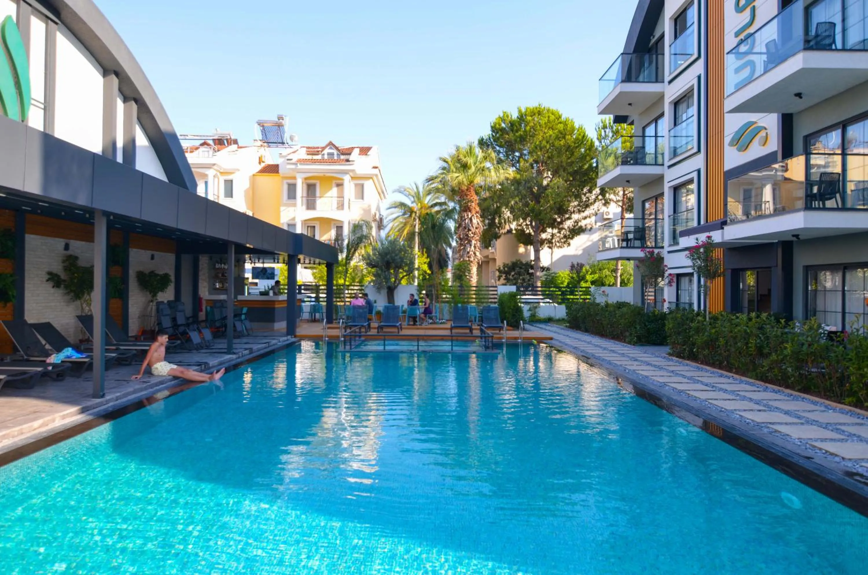 Property building in Juglans Suites