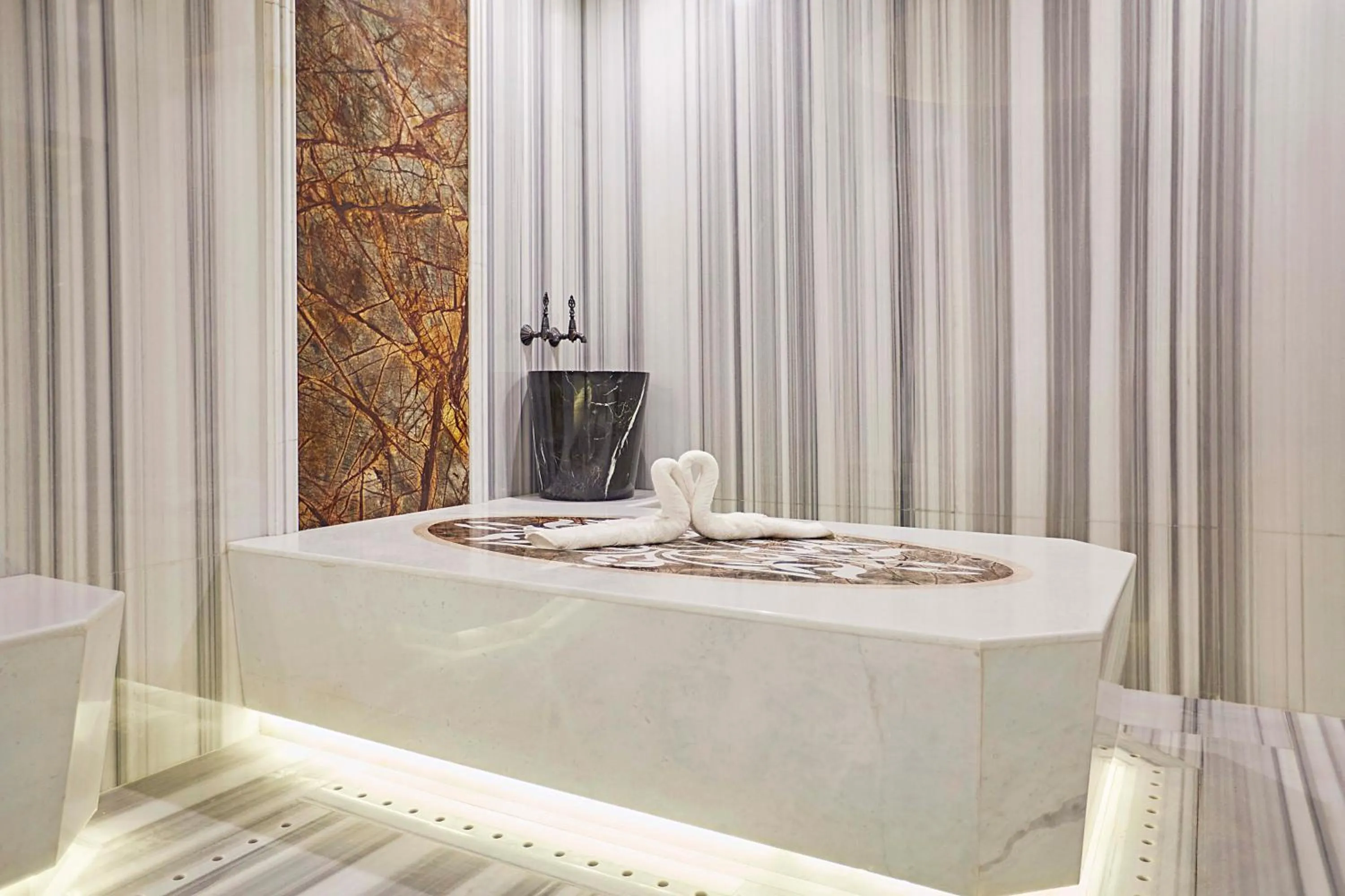 Public Bath in THE HUBİ HOTEL