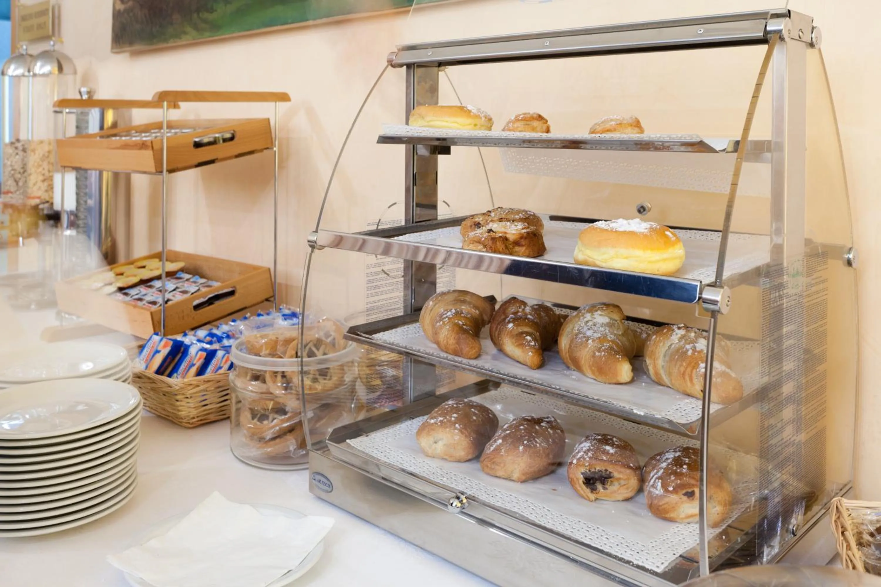 Breakfast in UNA HOTELS Occhiobello