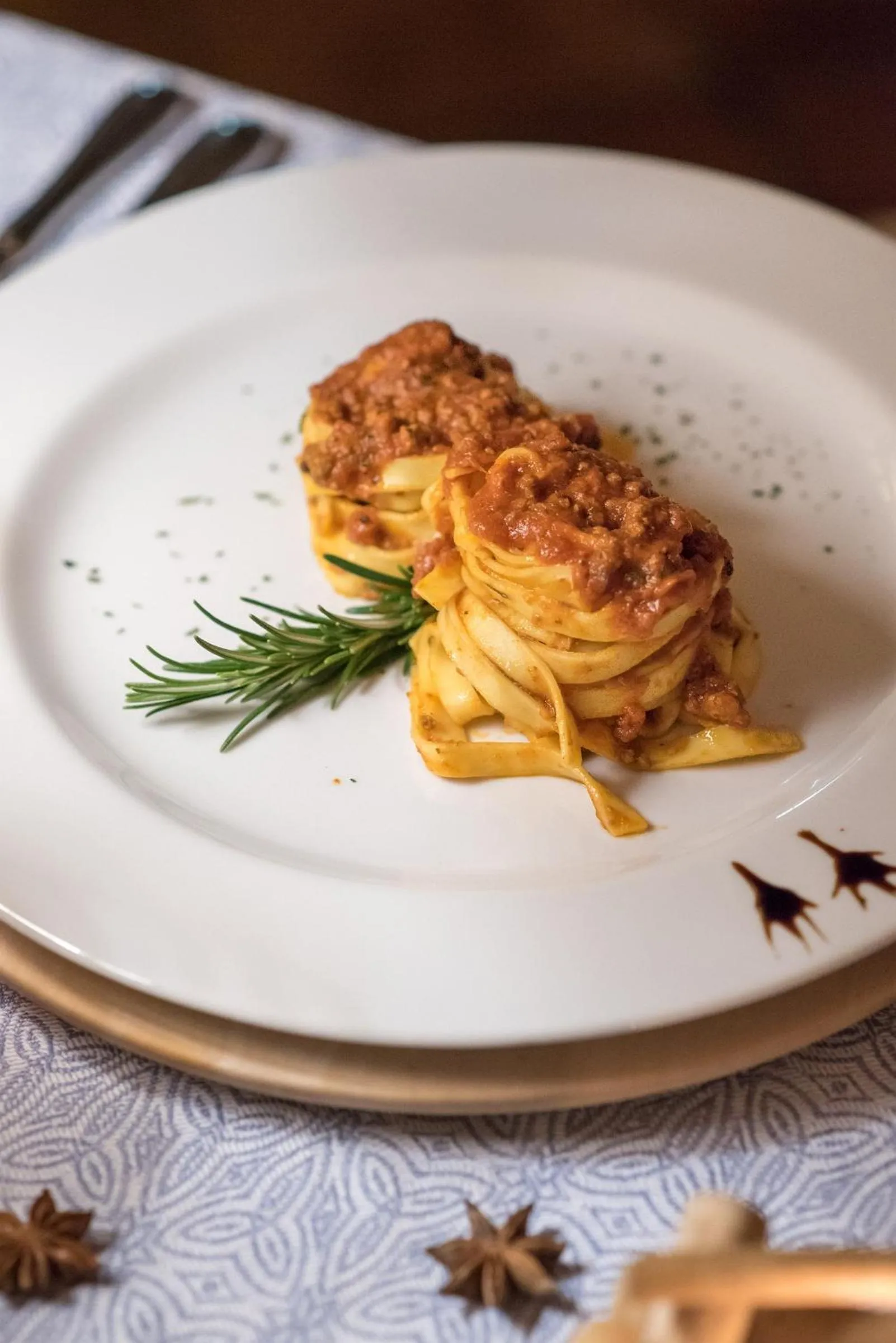 Restaurant/places to eat in Residence Ruetoreif