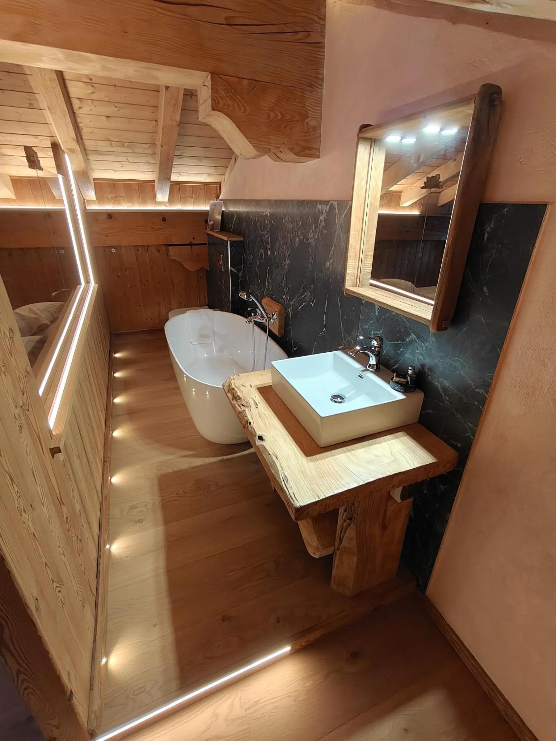 Bathroom, Bed in Residence Ruetoreif