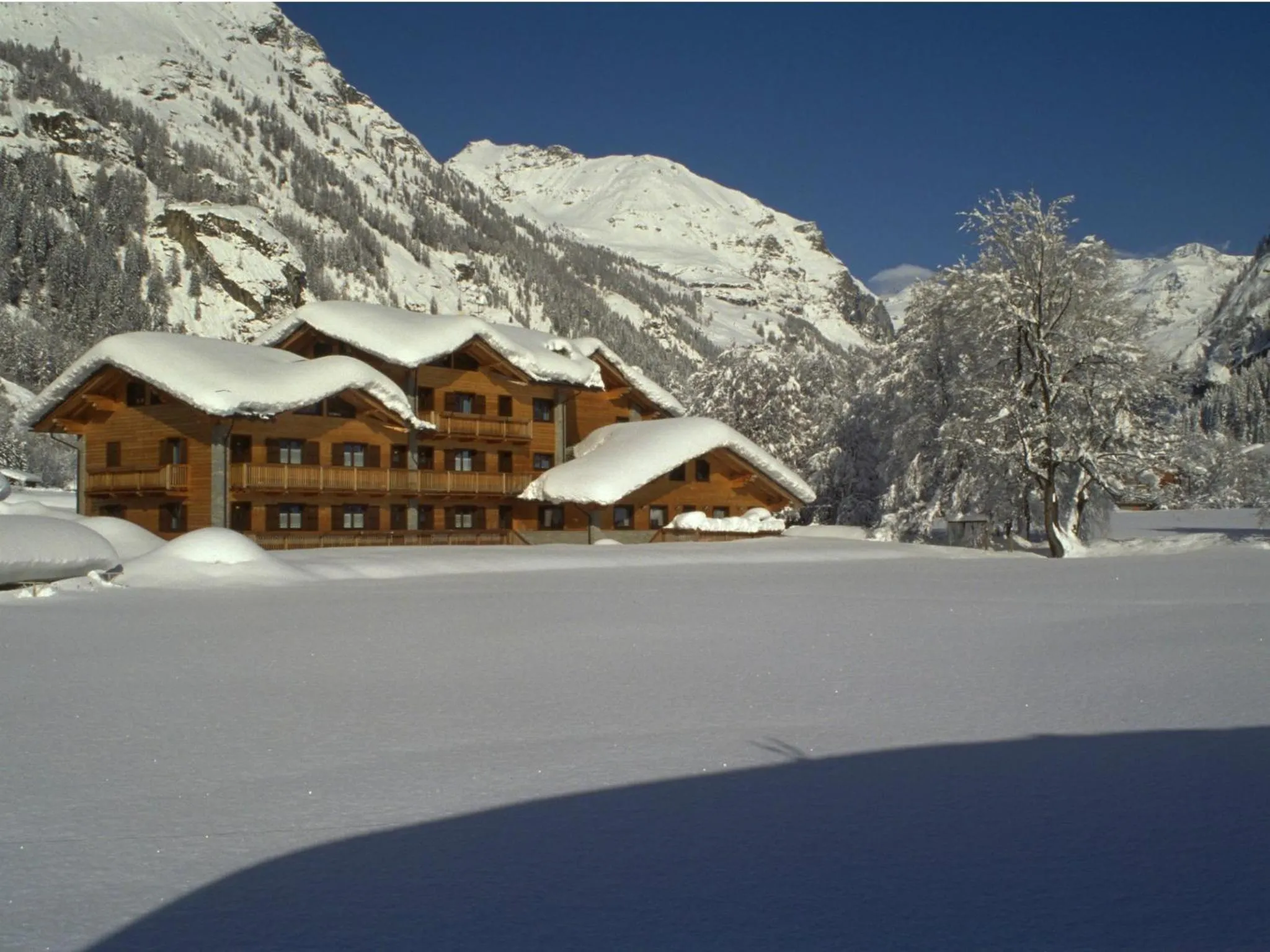 Property building in Residence Ruetoreif