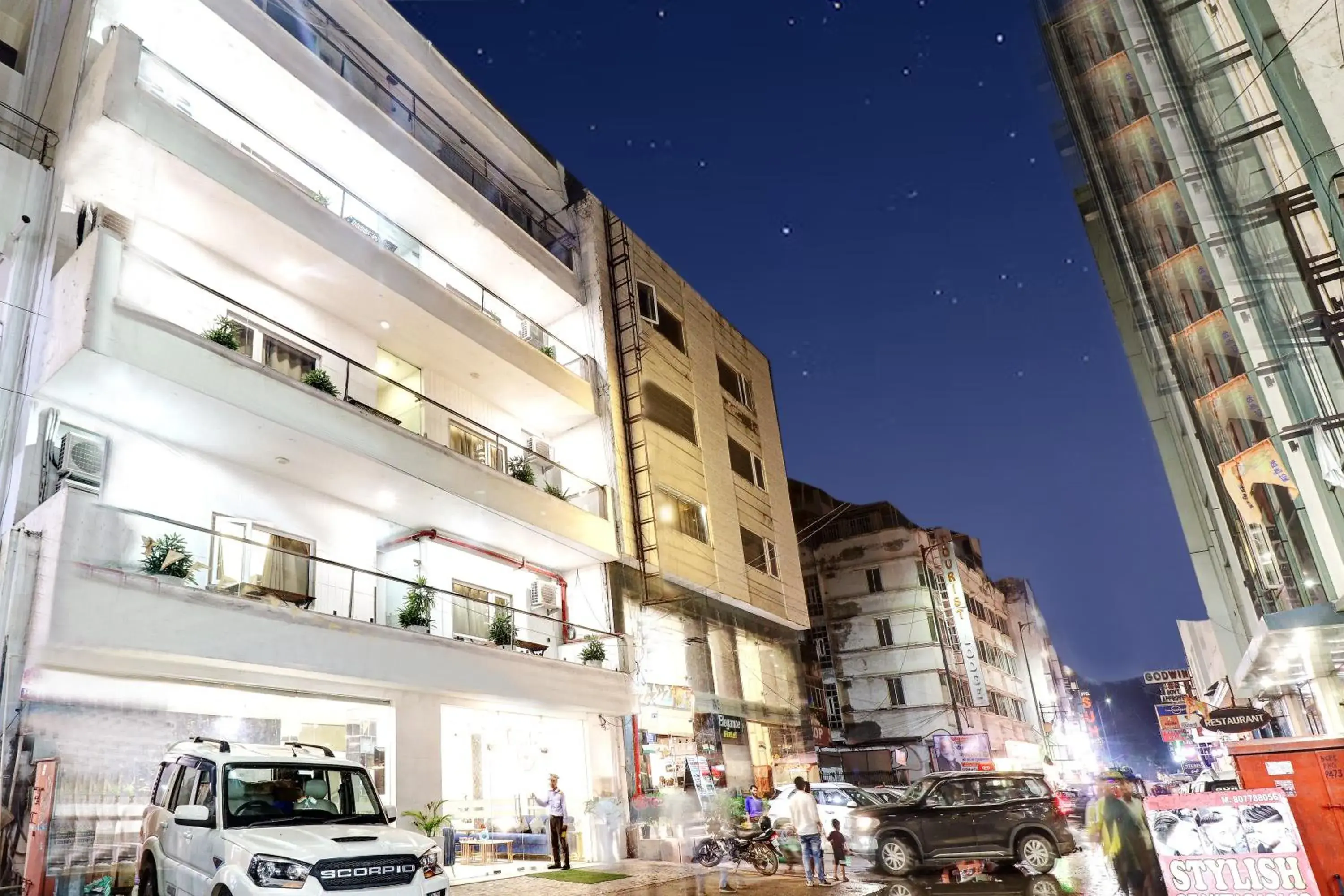 Property building in Hotel Emporio Dx - New Delhi Railway Station - Paharganj Property building in Hotel Emporio Dx - New Delhi Railway Station - Paharganj