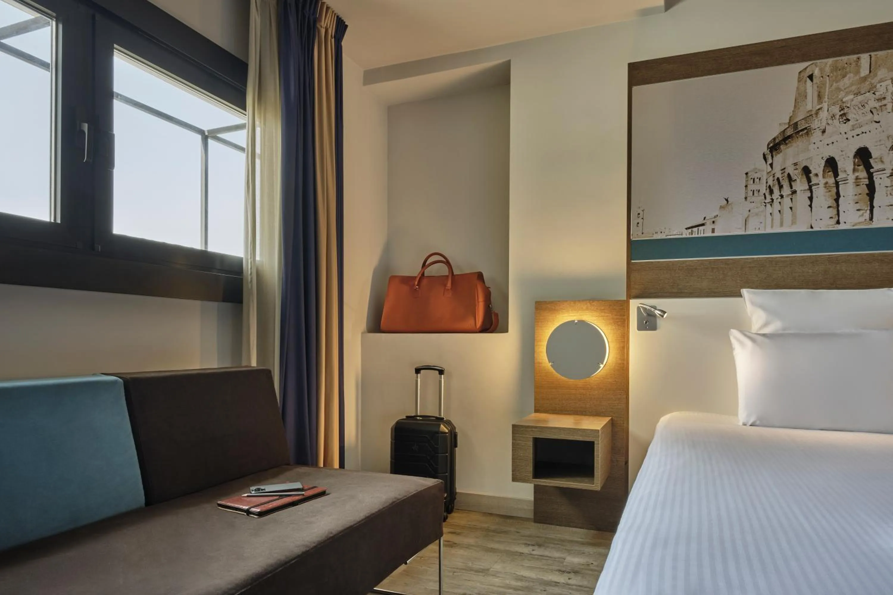 Bedroom, Bed in Mercure Roma Centro Colosseo