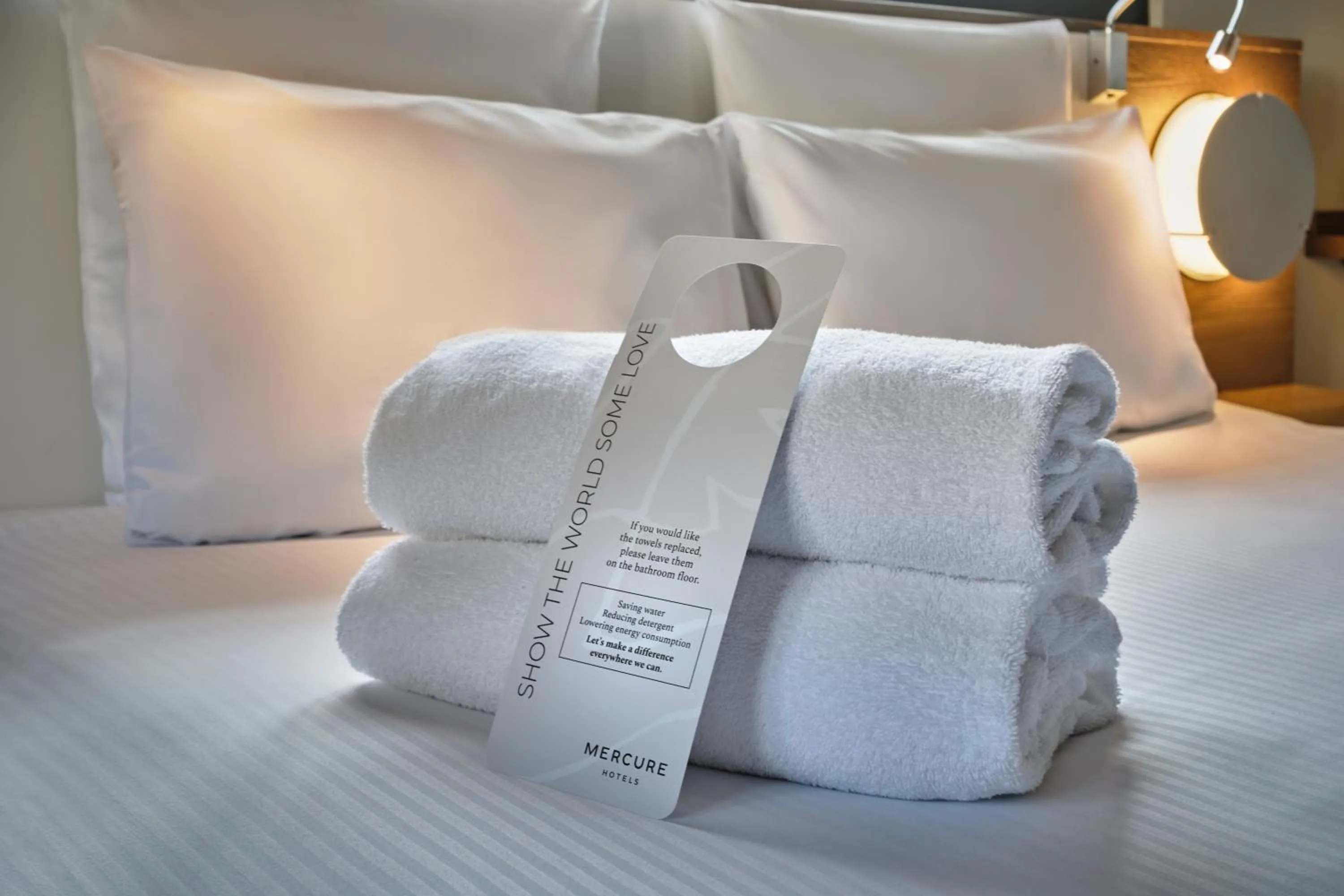 Bed in Mercure Roma Centro Colosseo