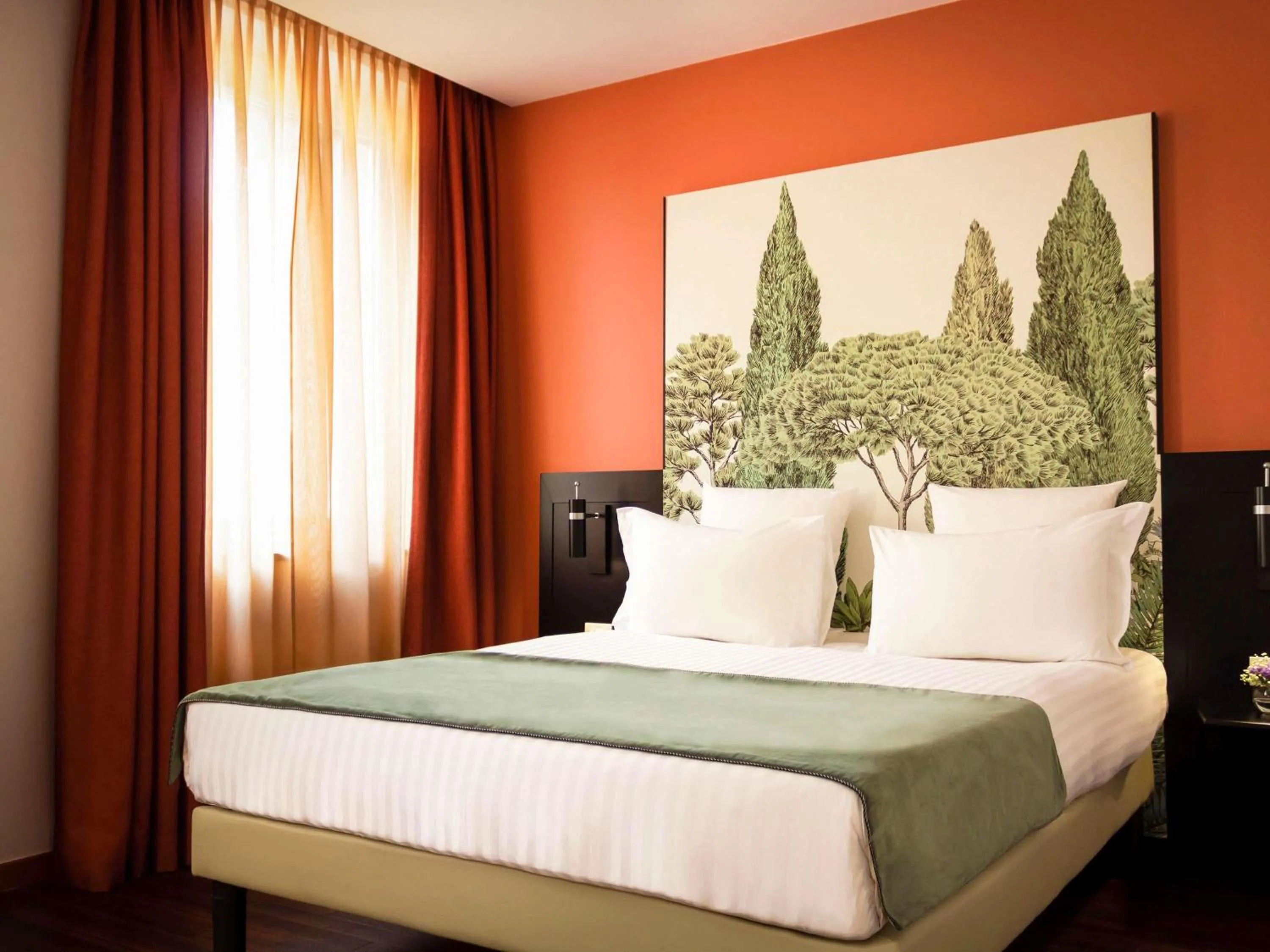 Bedroom, Bed in Hotel Mercure Roma Corso Trieste