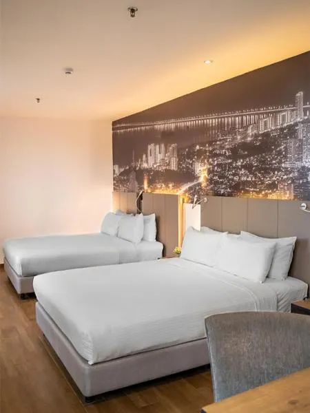 Bed in Travelodge Georgetown, Penang