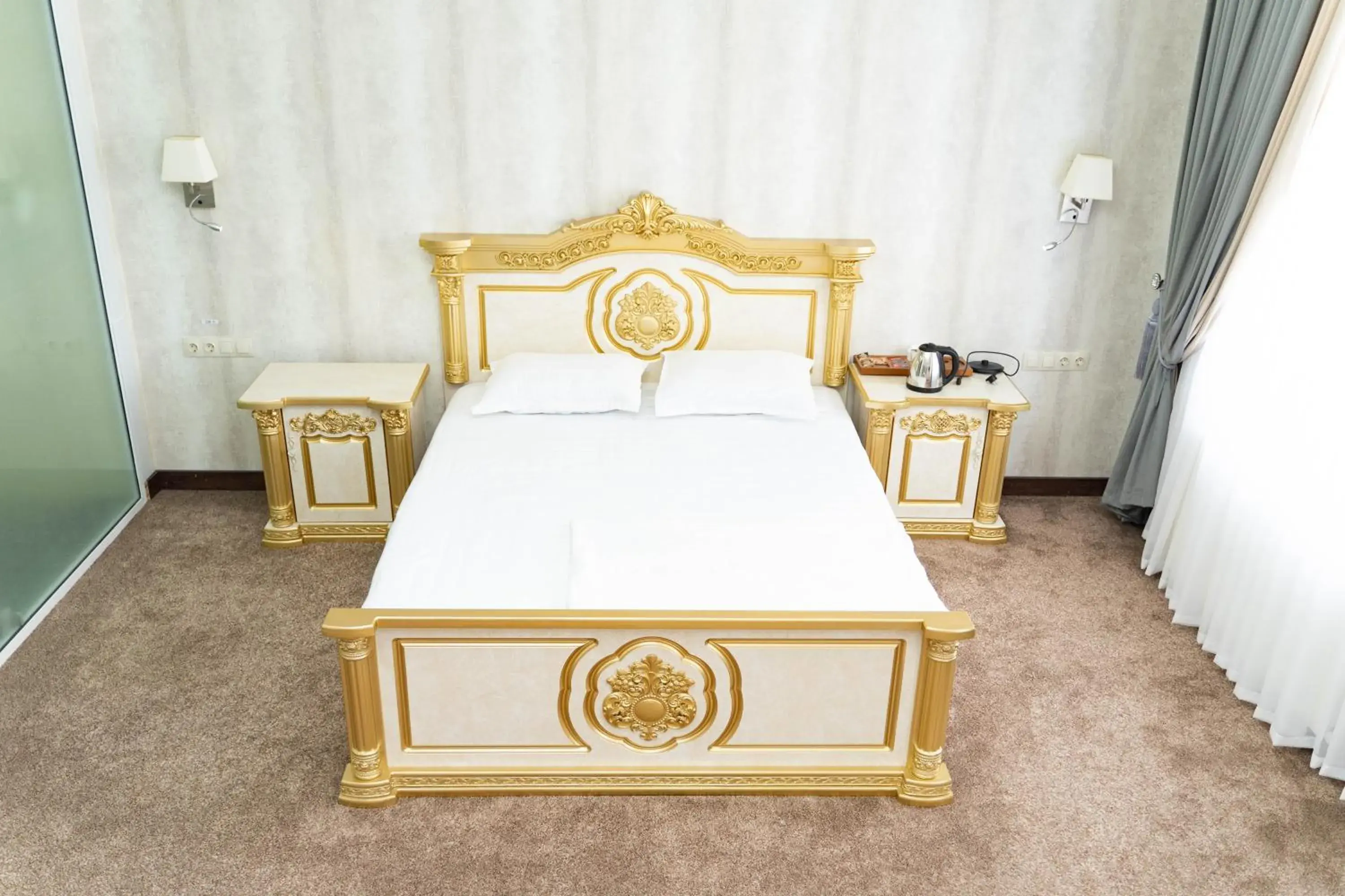 Bed in Reikartz Bahor Bukhara Bed in Reikartz Bahor Bukhara