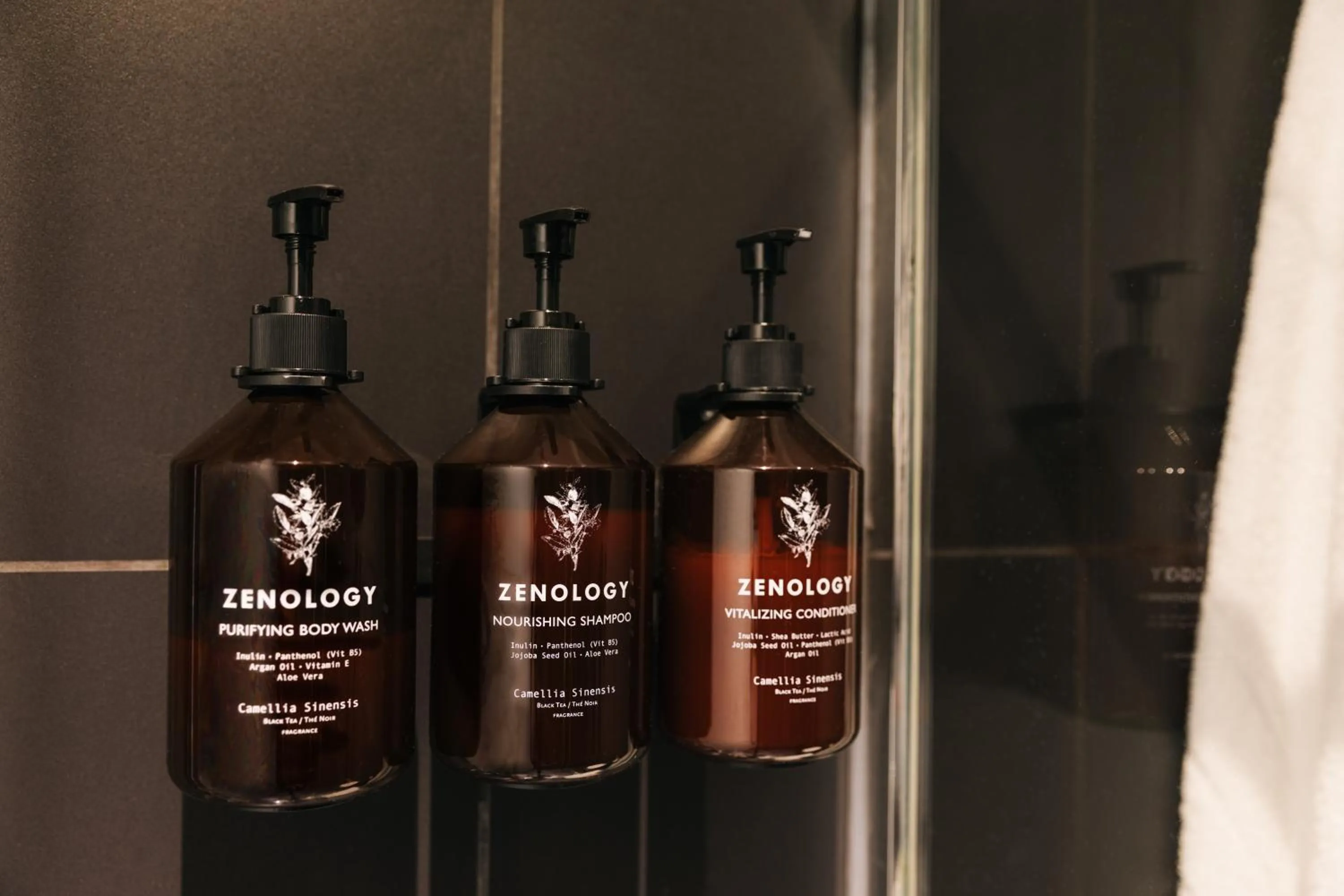 Hot Spring Bath in The Social Hub Madrid 4 star