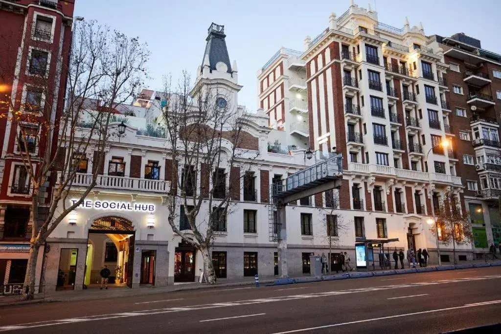 Property building in The Social Hub Madrid 4 star Property building in The Social Hub Madrid 4 star