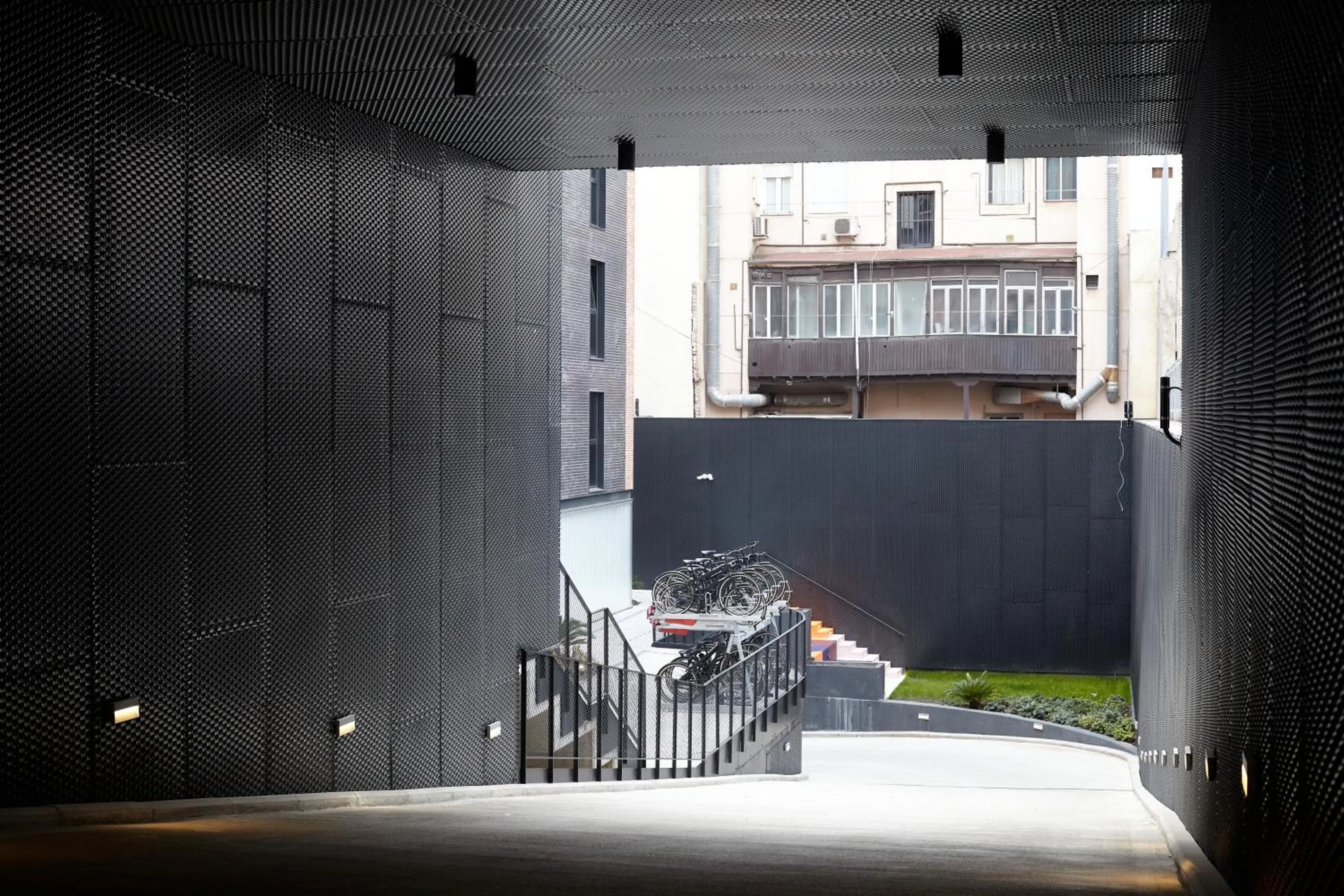 Parking in The Social Hub Madrid 4 star