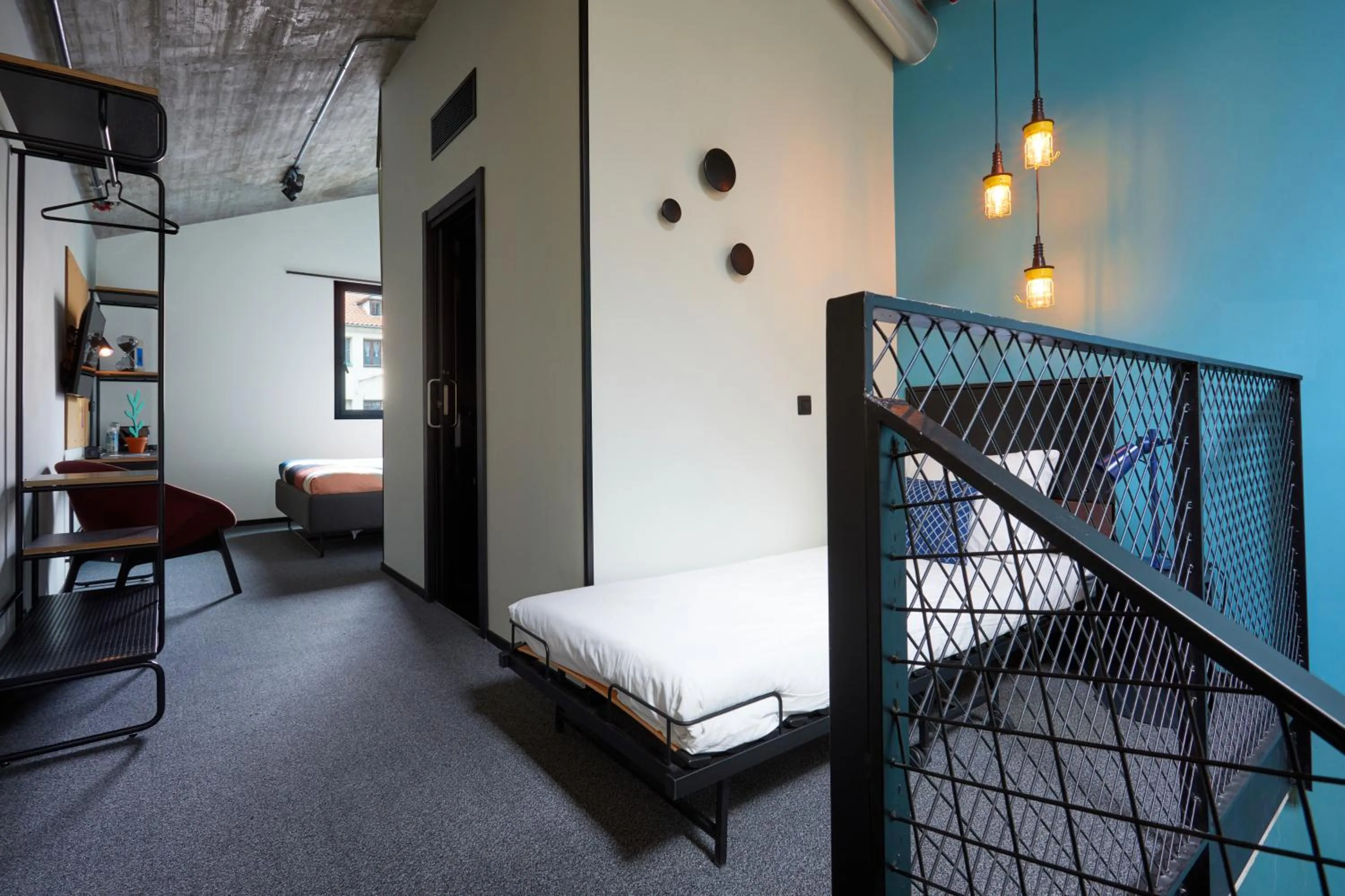 Photo of the whole room, Bed in The Social Hub Madrid