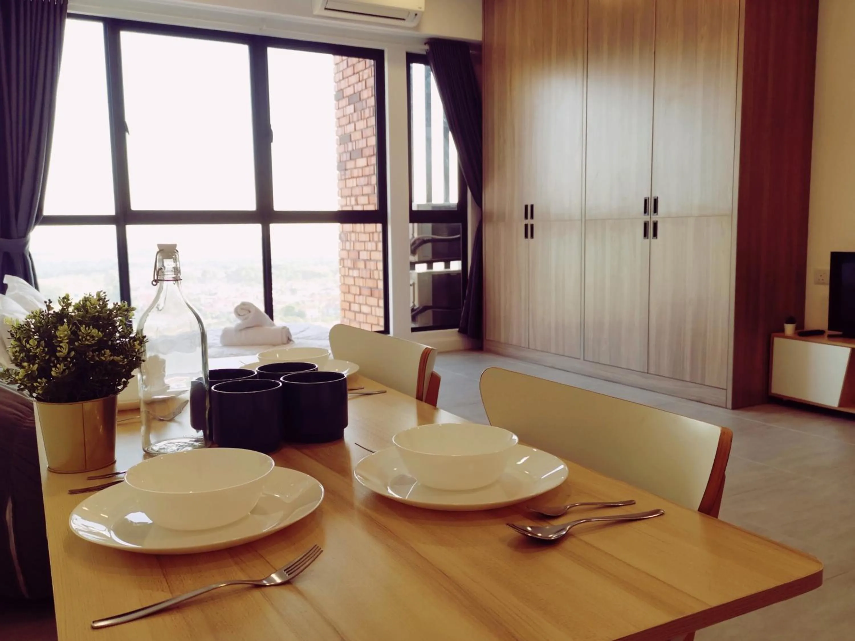 Restaurant/places to eat in Bell Suite - The Premium Suite @ Sepang