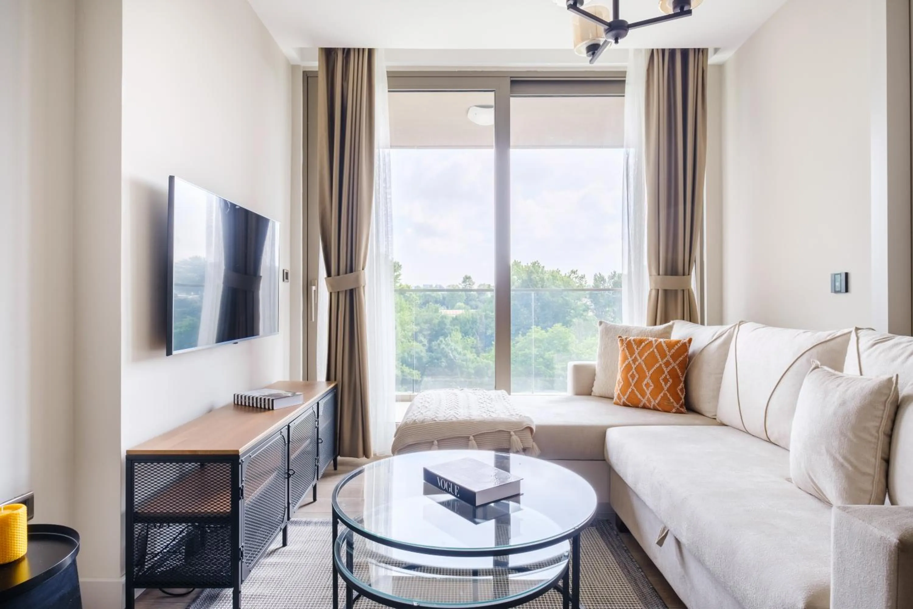 Living room in AS Maslak by NewInn