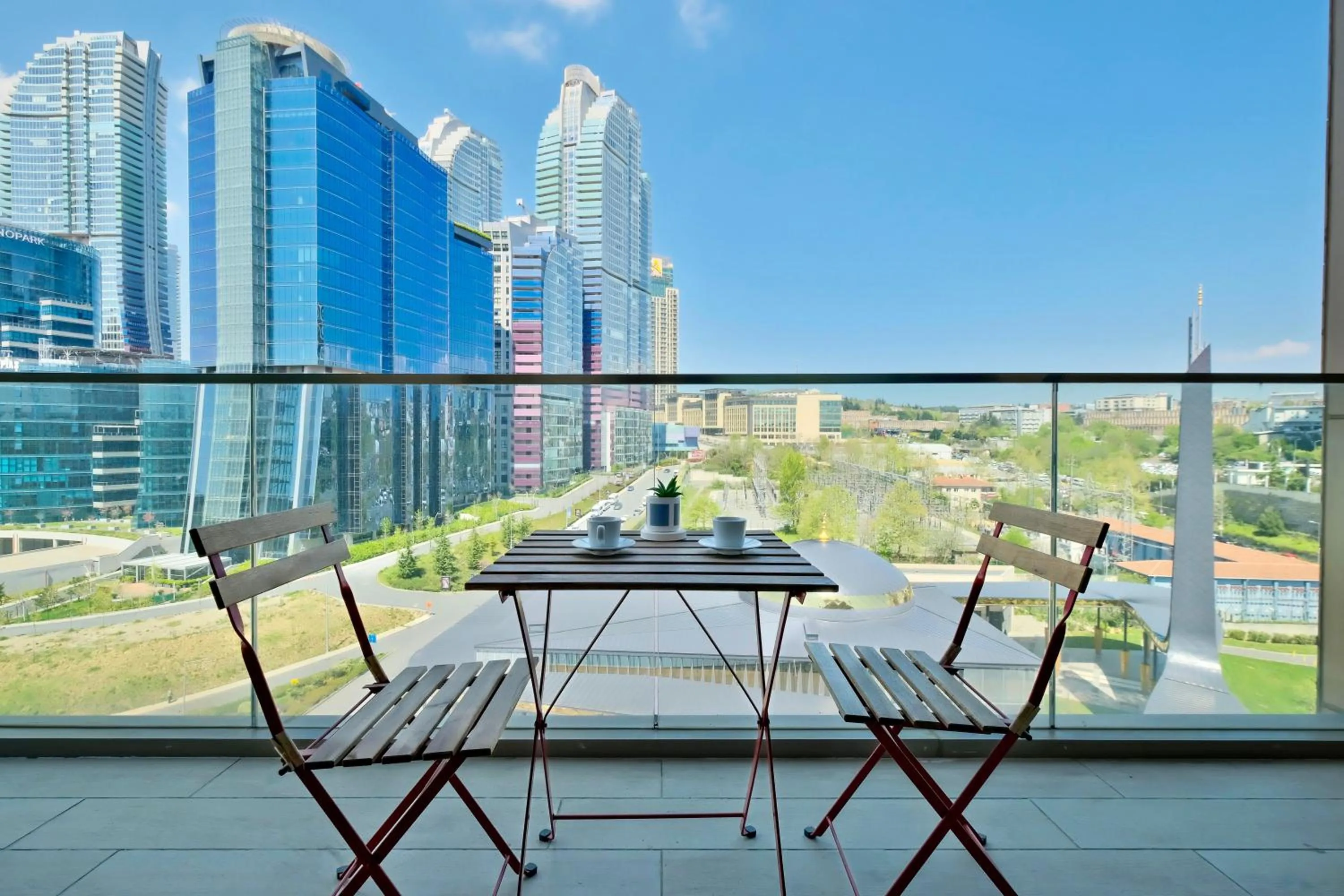 Balcony/Terrace in AS Maslak by NewInn